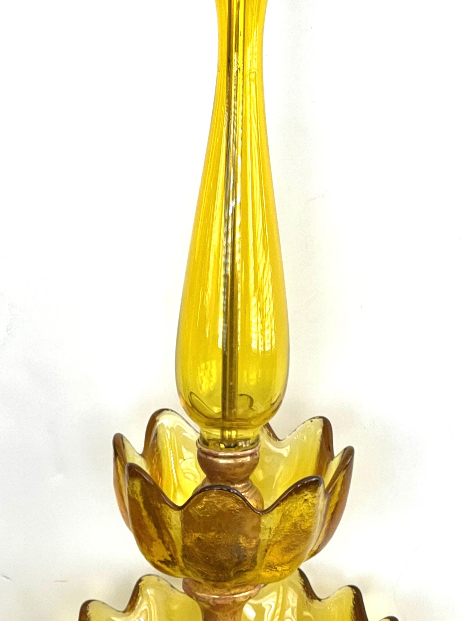 Mid-20th Century Striking Pair of Blenko 1960's Butterscotch Art Glass Lotus Leaf Lamps For Sale