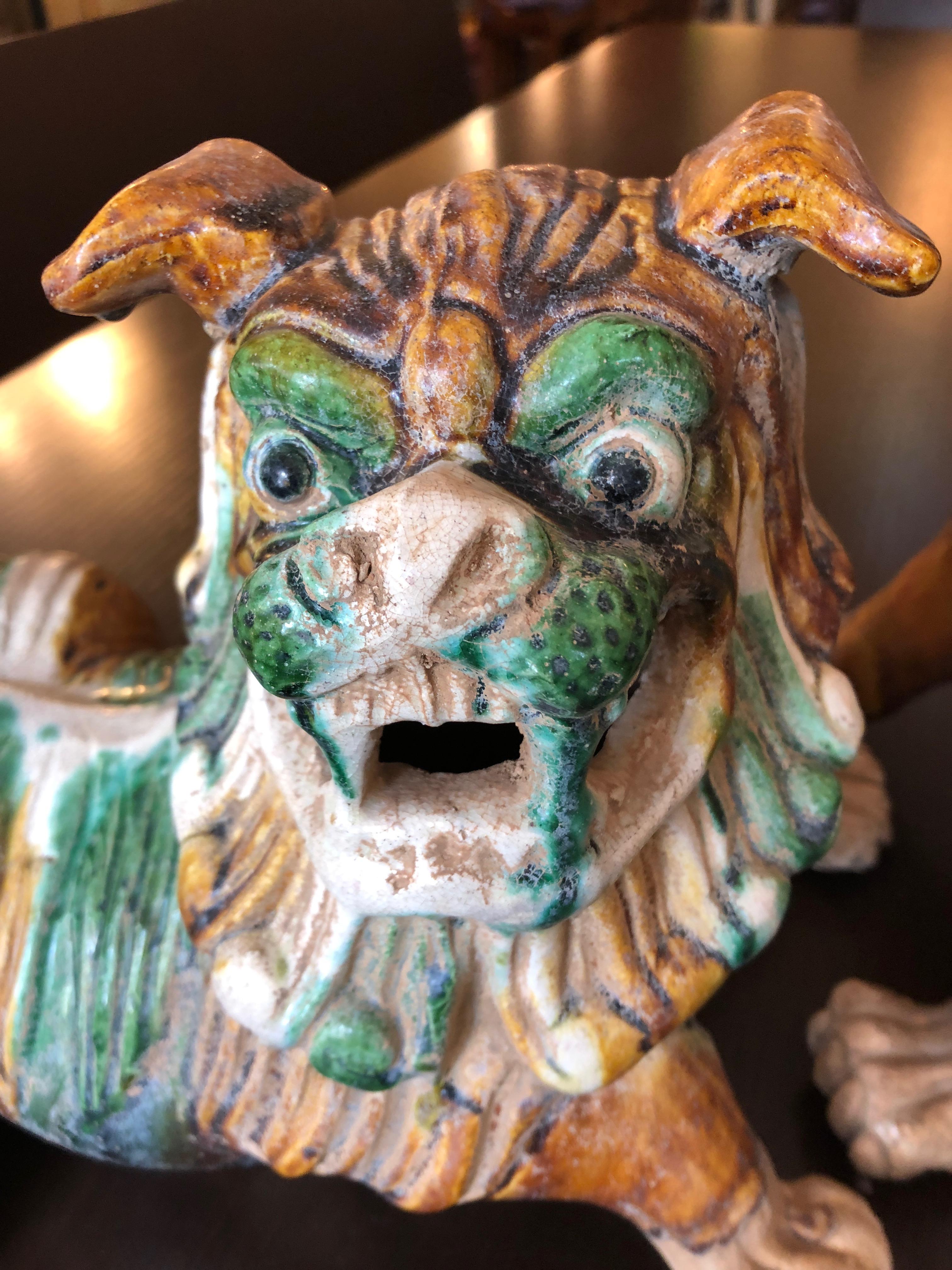 Striking Pair of Ceramic Chinese Foo Dogs Sculptures In Good Condition In Hopewell, NJ
