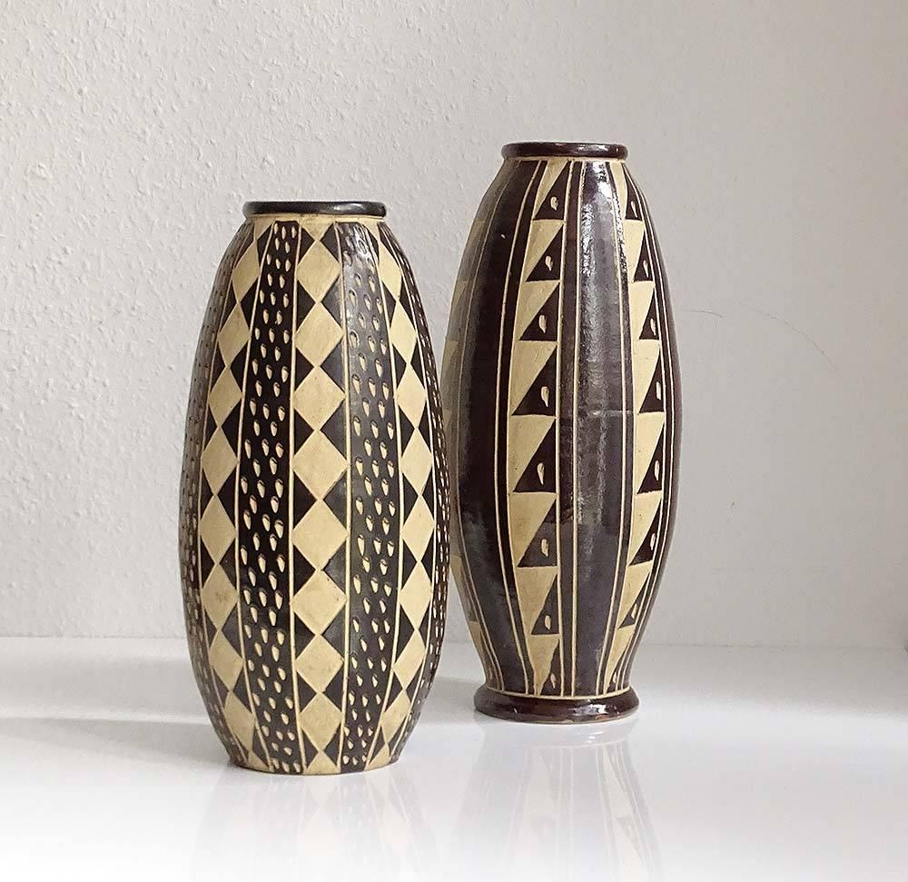 Striking Pair of Incised Brown Ceramic Amphora Vases, 1960s Modernist Design 1