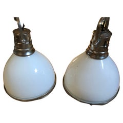 Paire de remarquables lampes à suspension industrielles de la vallée de l'Hudson de taille moyenne