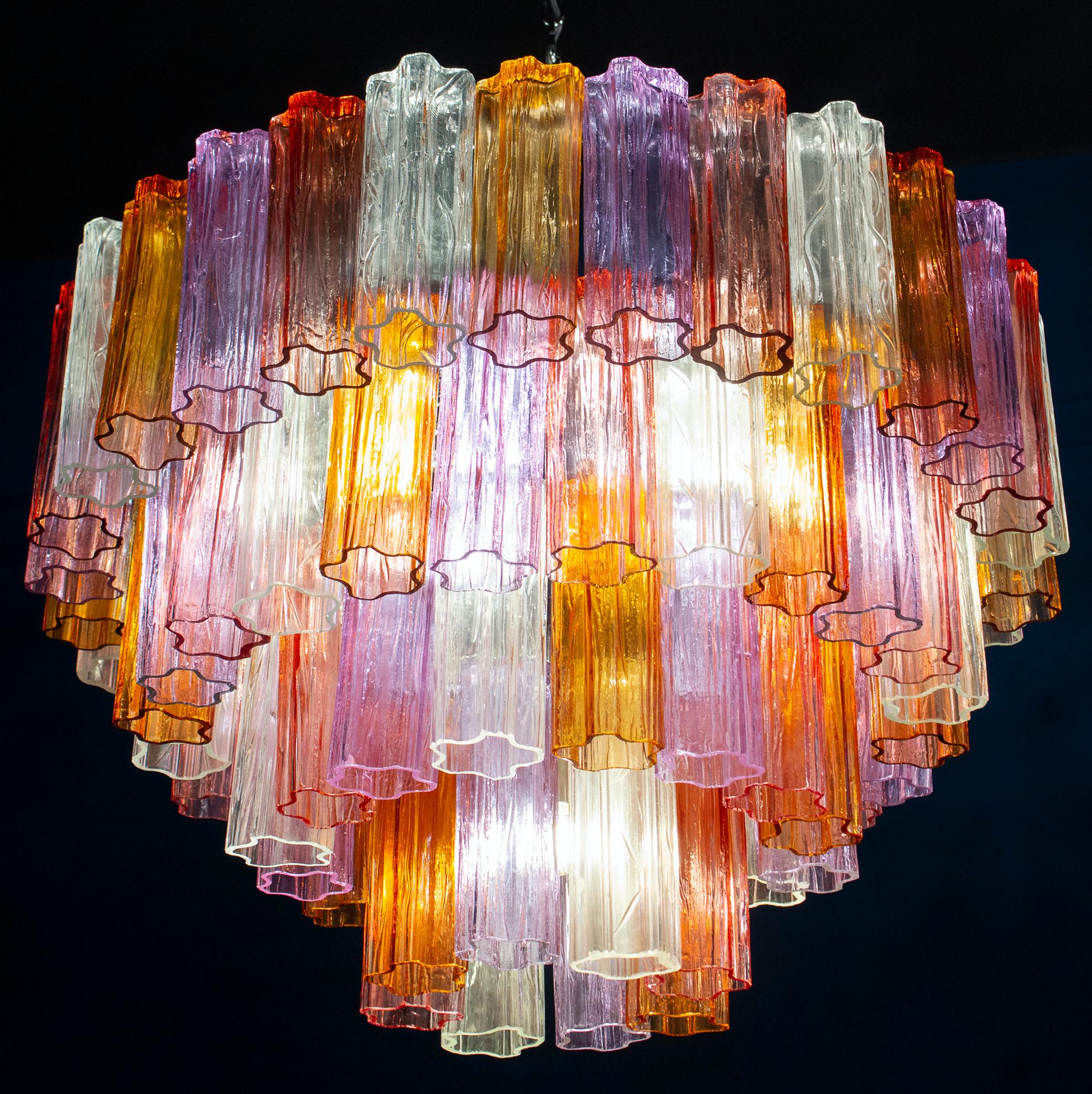 Striking Pair of Modern Multicolored Murano Glass Tronchi Chandelier In Excellent Condition For Sale In Rome, IT