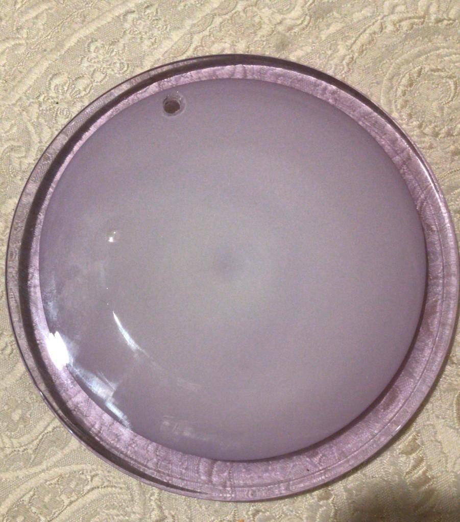 Una straordinaria coppia di modelli moderni  Lampadario a disco in vetro di Murano color rosa ametista, anni '70 in vendita 3