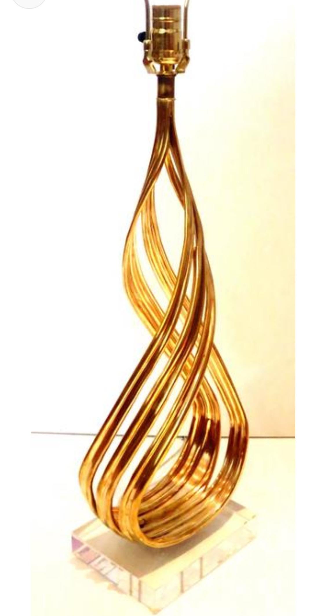 American Striking Pair of Patinated Twisted Bronze and Lucite Tall Sculpted Lamps For Sale