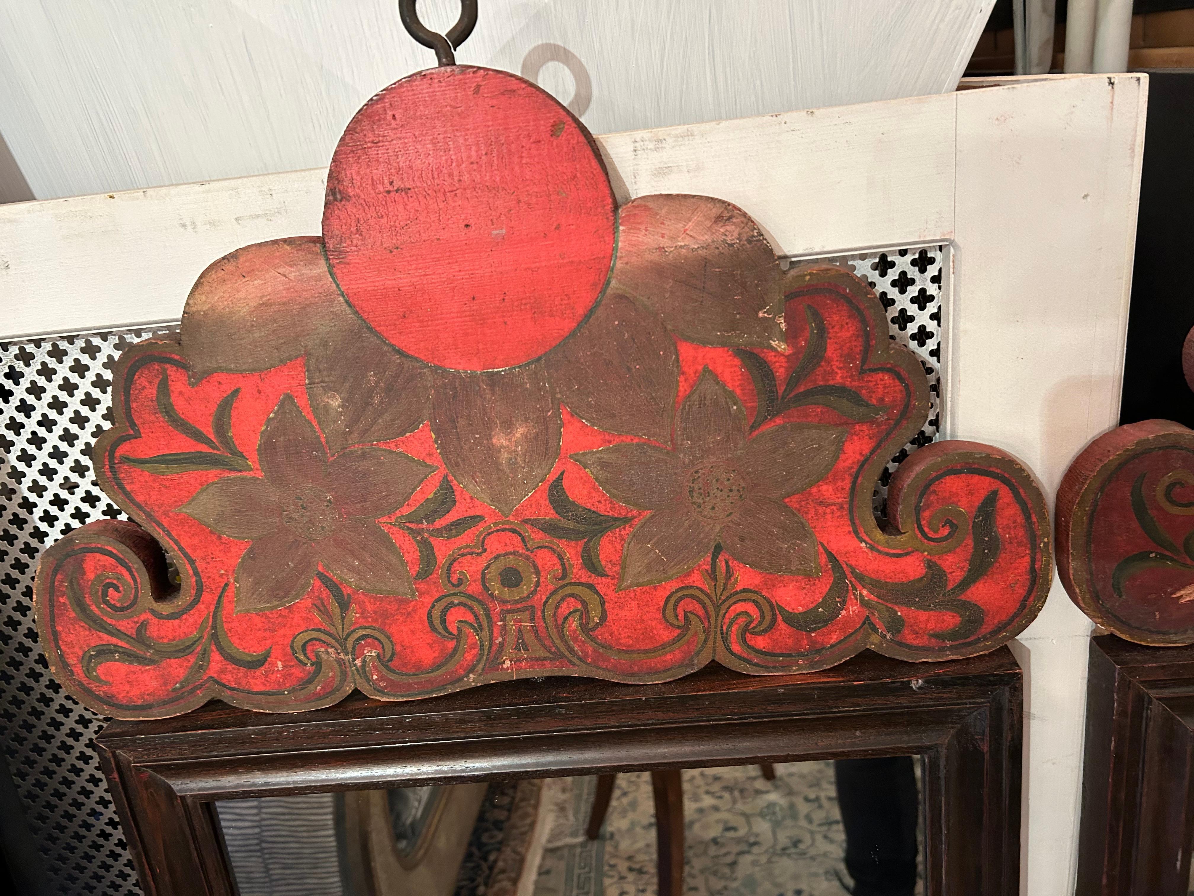 Américain Paire de miroirs rectangulaires en bois vintage avec soleil levant japonais en vente