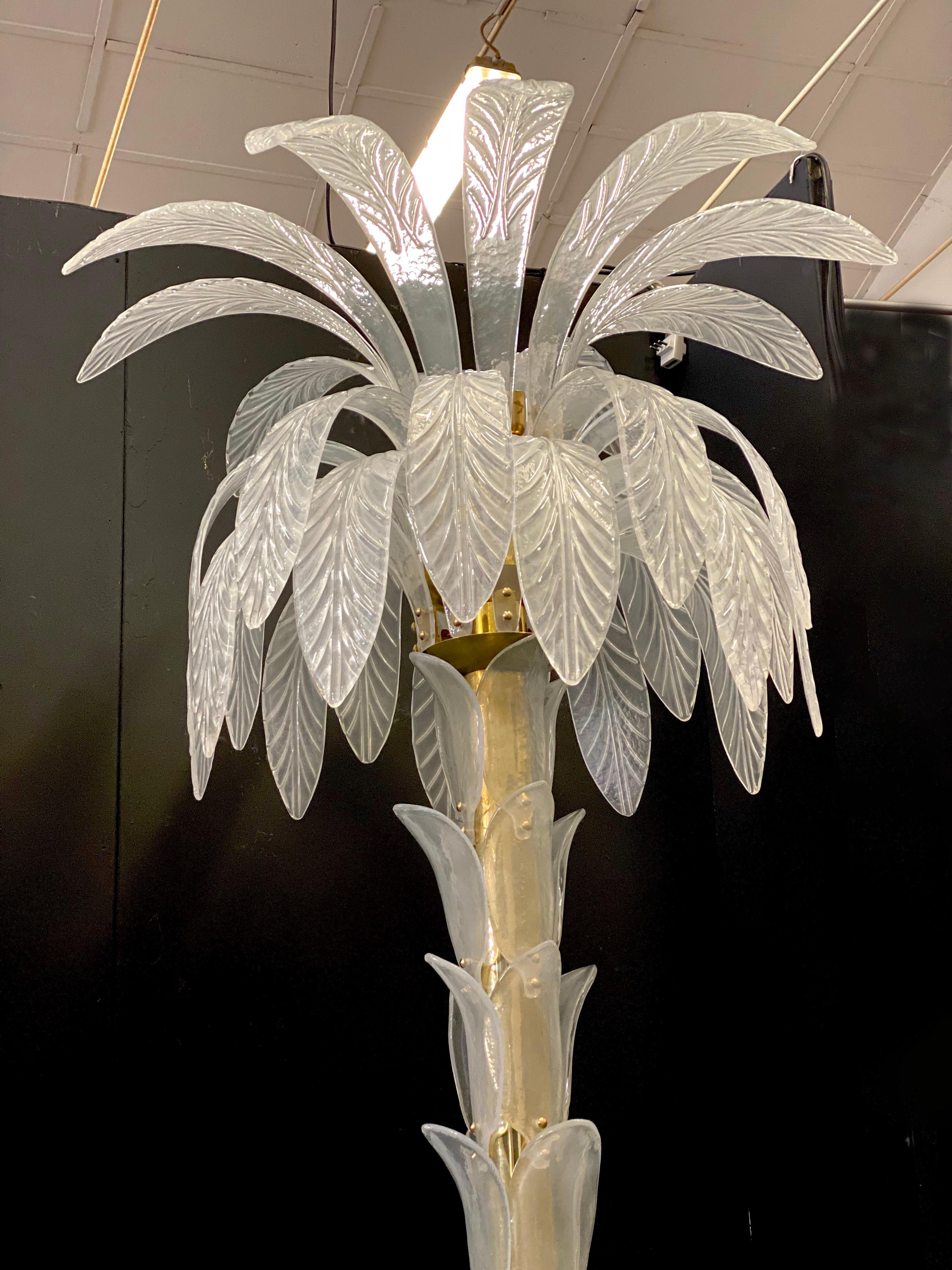Mid-Century Modern Striking Palmette Murano Glass Floor Lamp For Sale