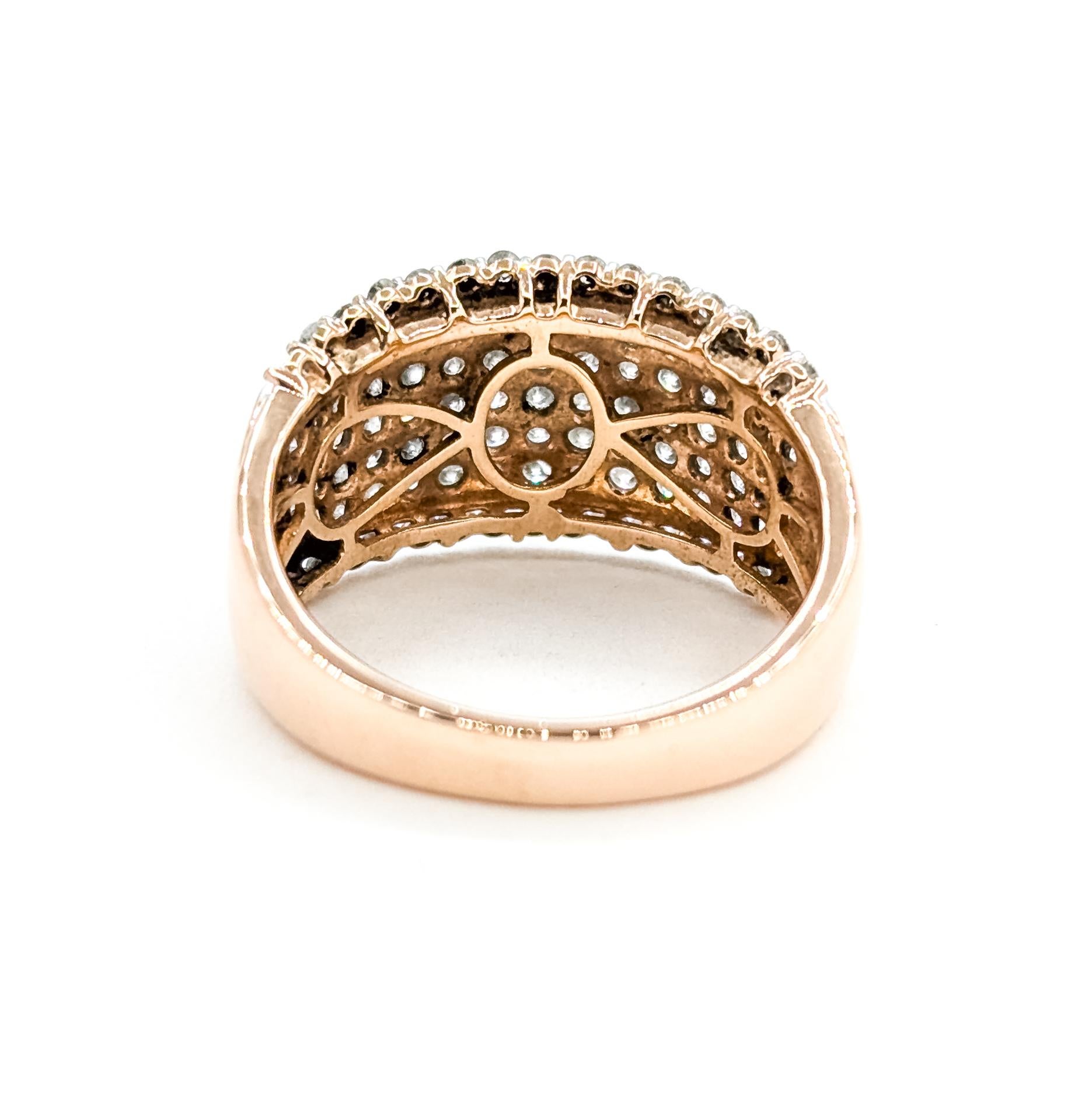 Anello con pavé di diamanti in 14 carati in vendita 1