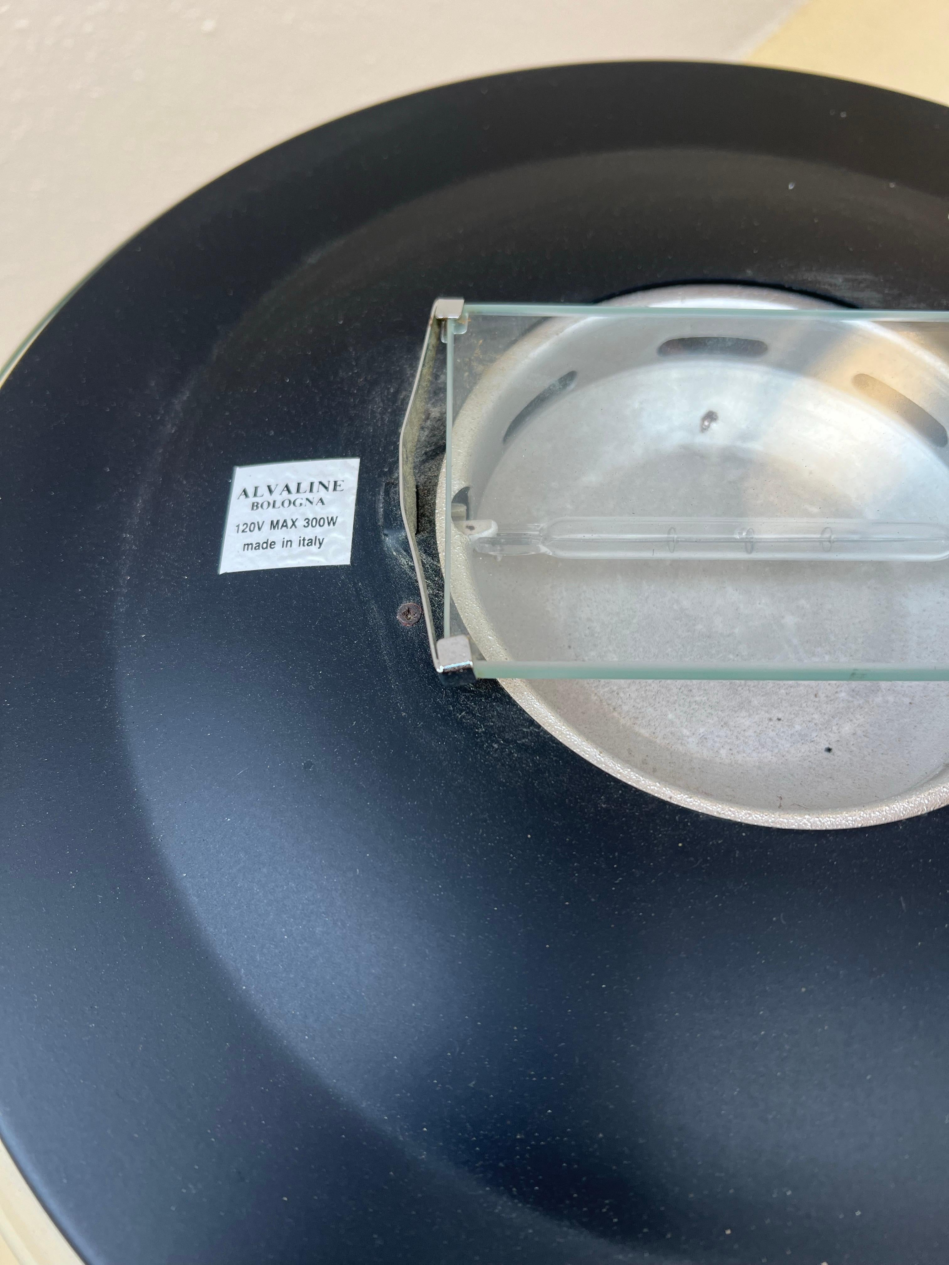 italien Rare lampadaire torchère postmoderne d'Alvaline Bologna, Italie en vente