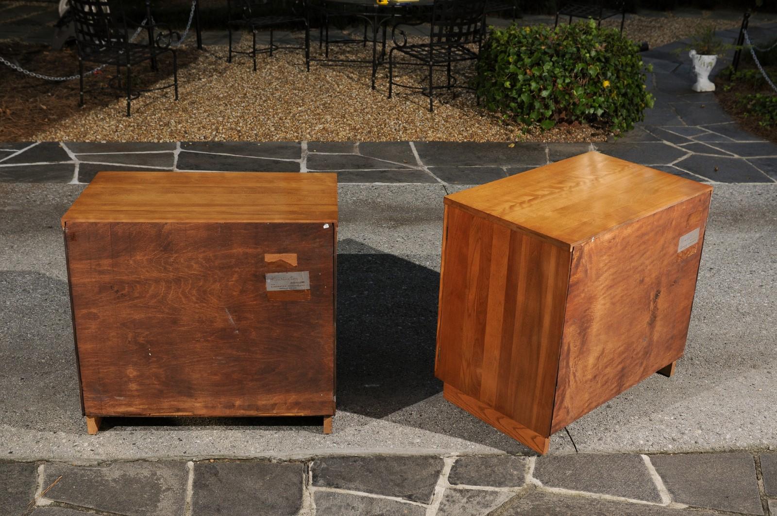 Striking Restored Pair of Art Deco Cabinets by John Stuart, circa 1940 For Sale 4