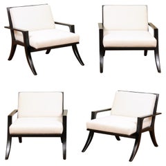 Ensemble remarquable de quatre chaises longues Klismos en acajou et en rotin restaurées