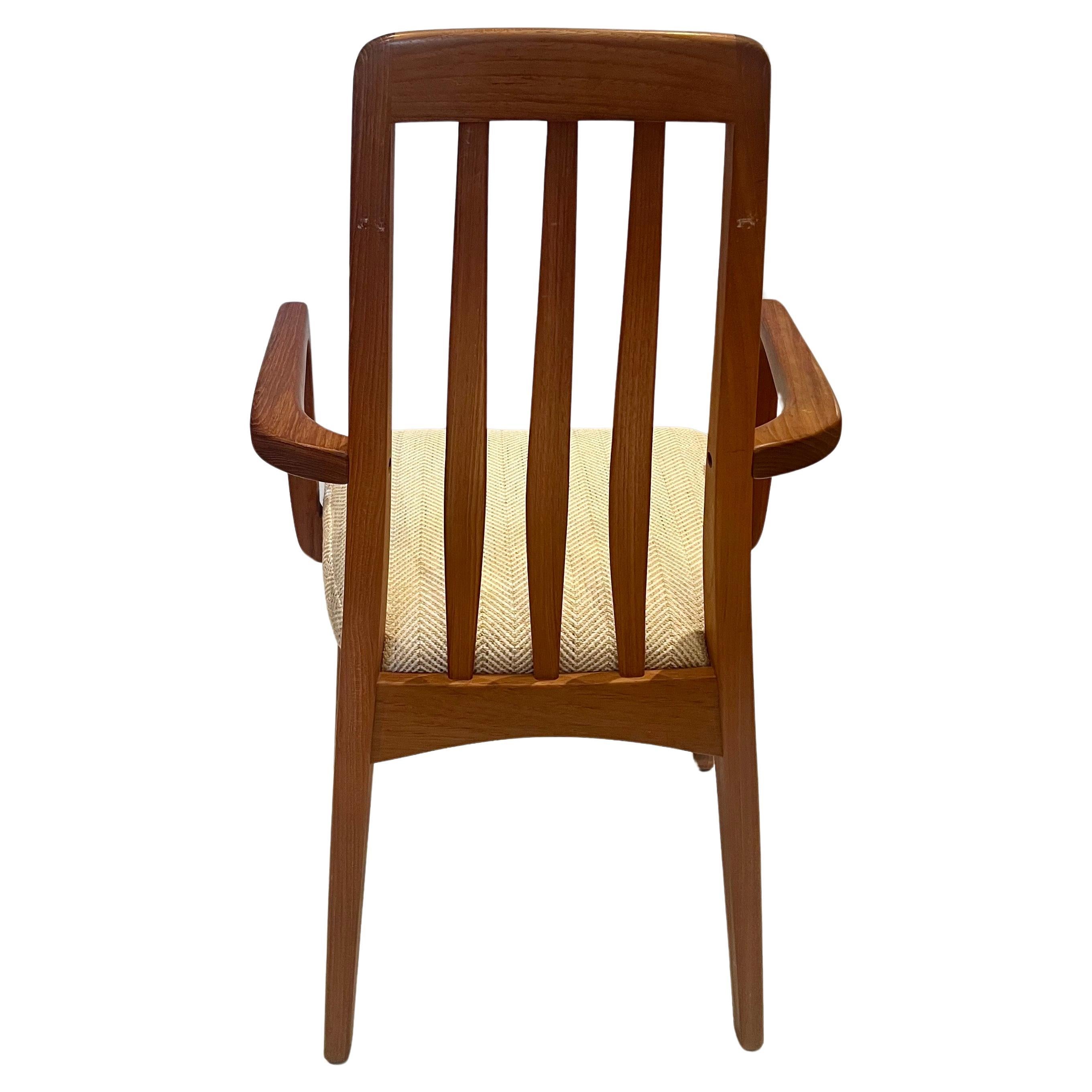 Striking Set of 6 Arm dining Chairs in Teak by Benny Linden New Upholstery In Excellent Condition In San Diego, CA