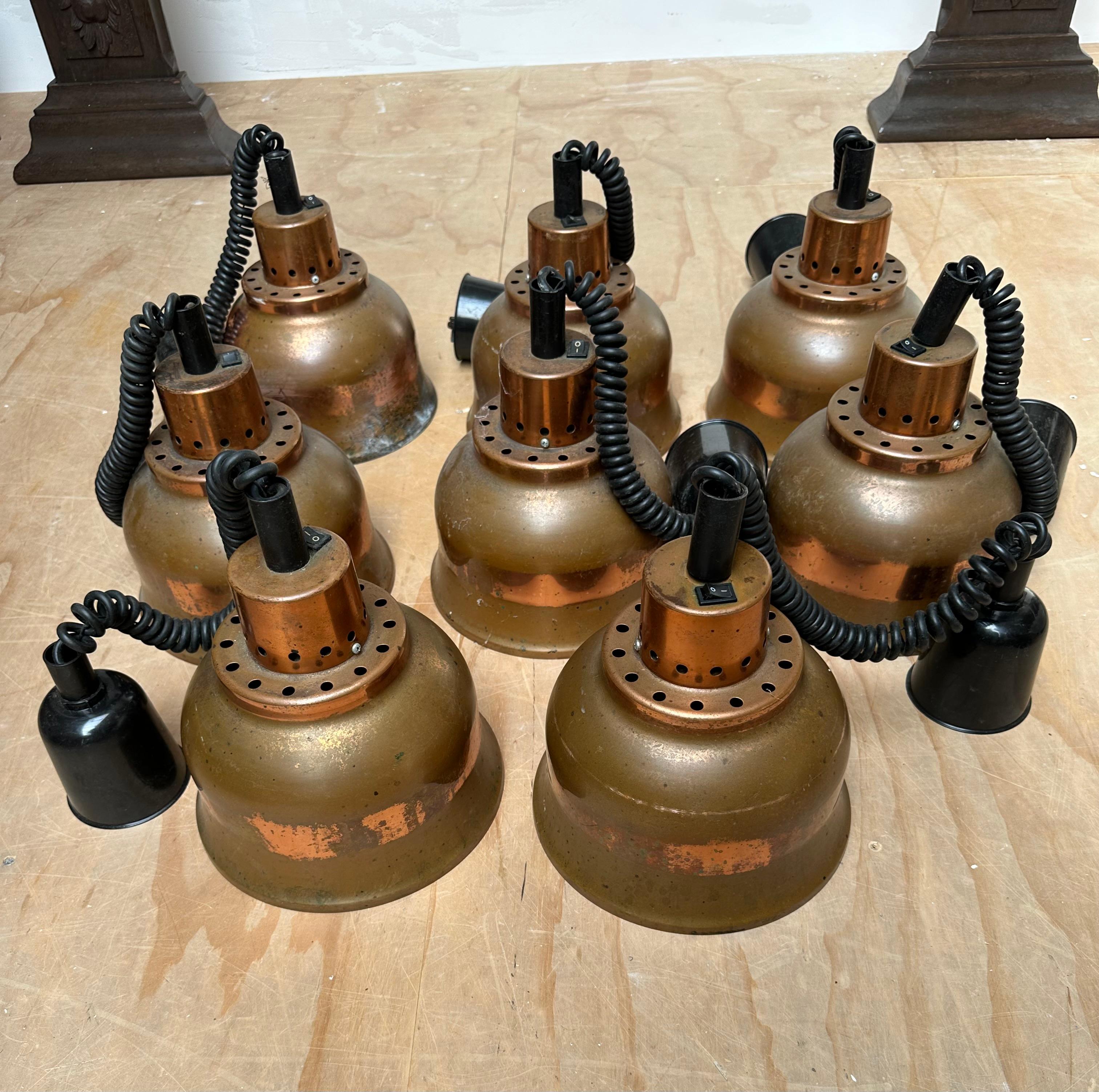 Auffälliges Set aus 8 Kupfer-Hängeleuchten im Vintage-Stil der 1960er Jahre, verstellbar & ikonisches Design im Angebot 11