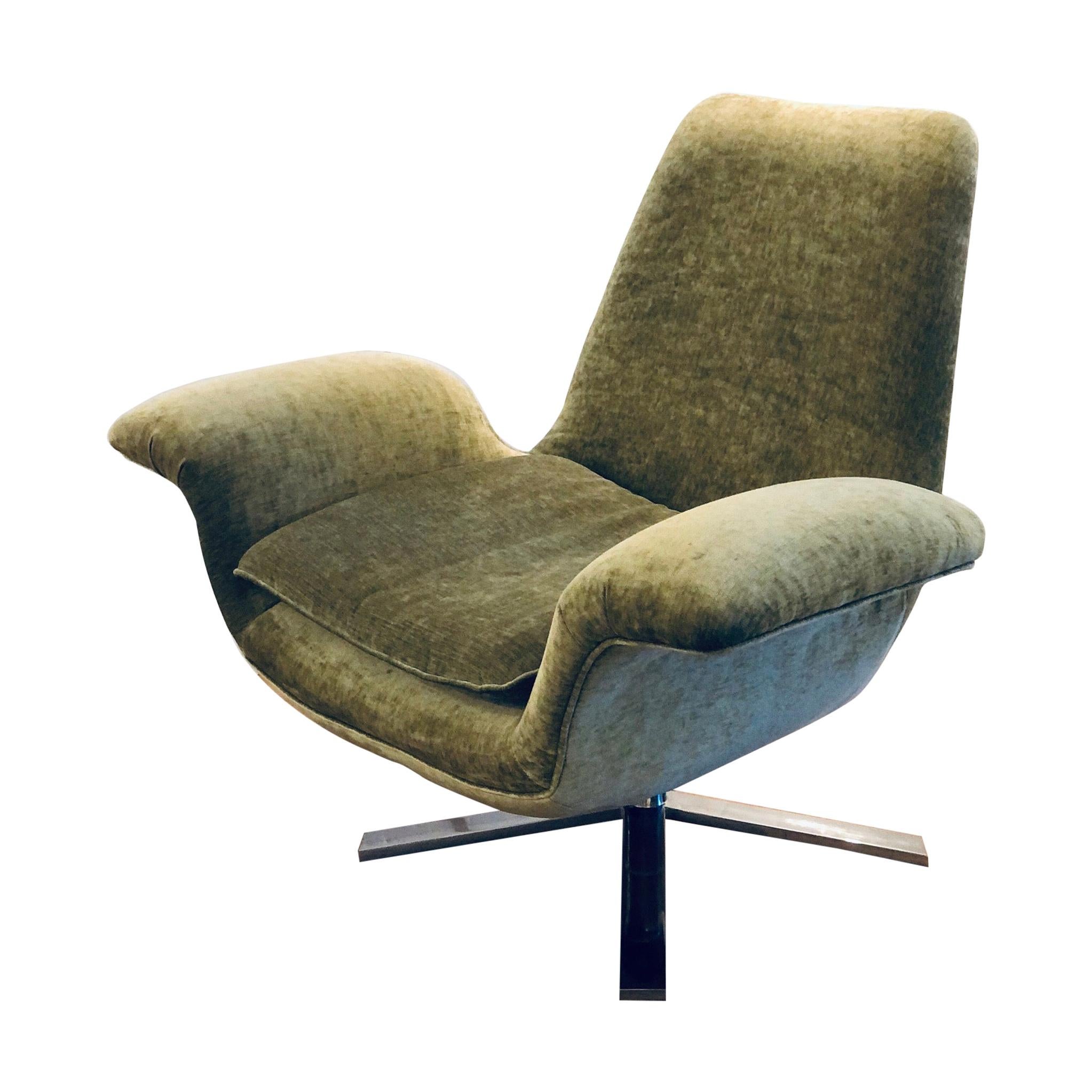 Striking Single Contemporay Lounge Open Chair by Lilly Jack