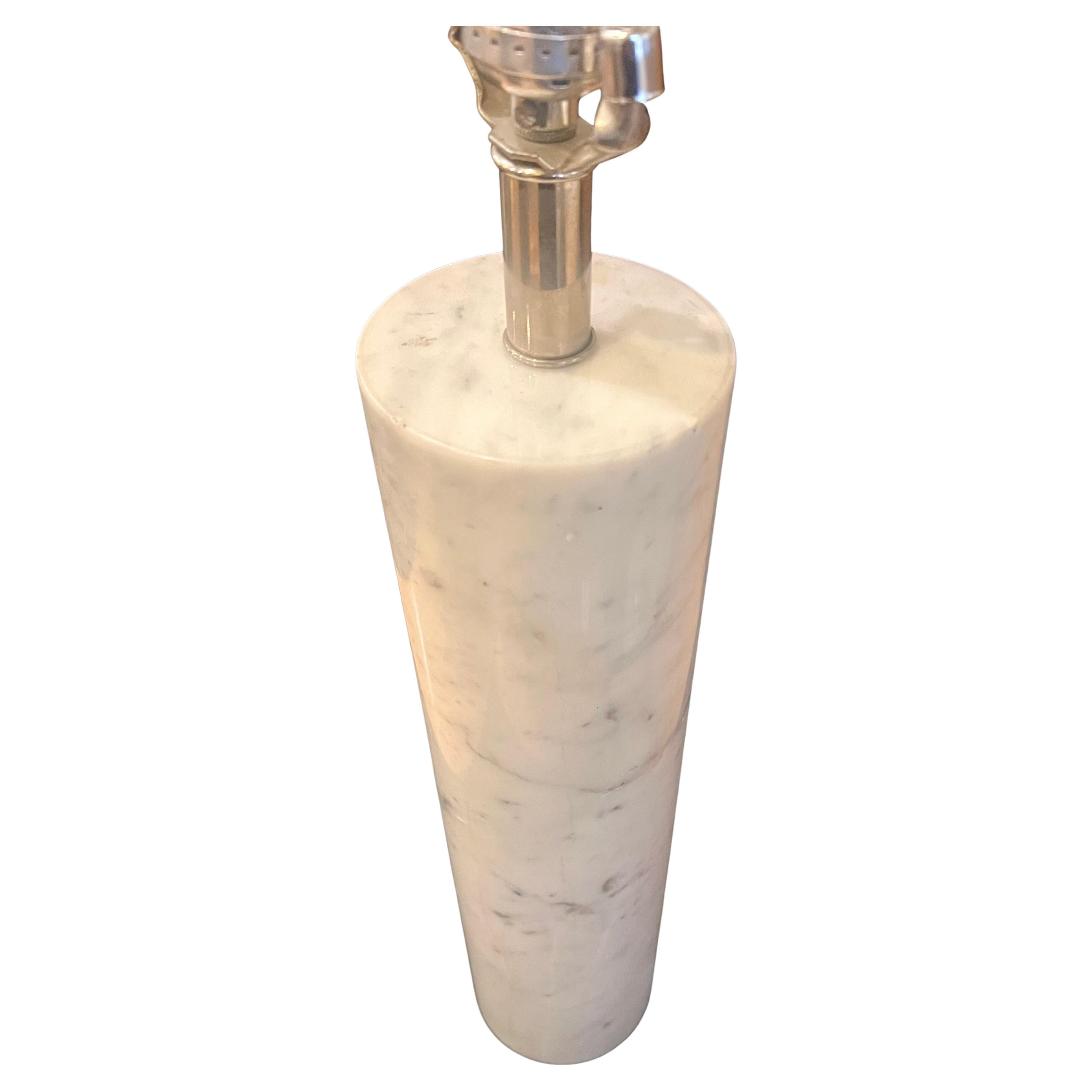 Tall large polished solid and heavy Italian cylinder marble architectural lamp, circa 1970s nice grain and condition no chips or cracks. With chrome fittings and rewired, 28