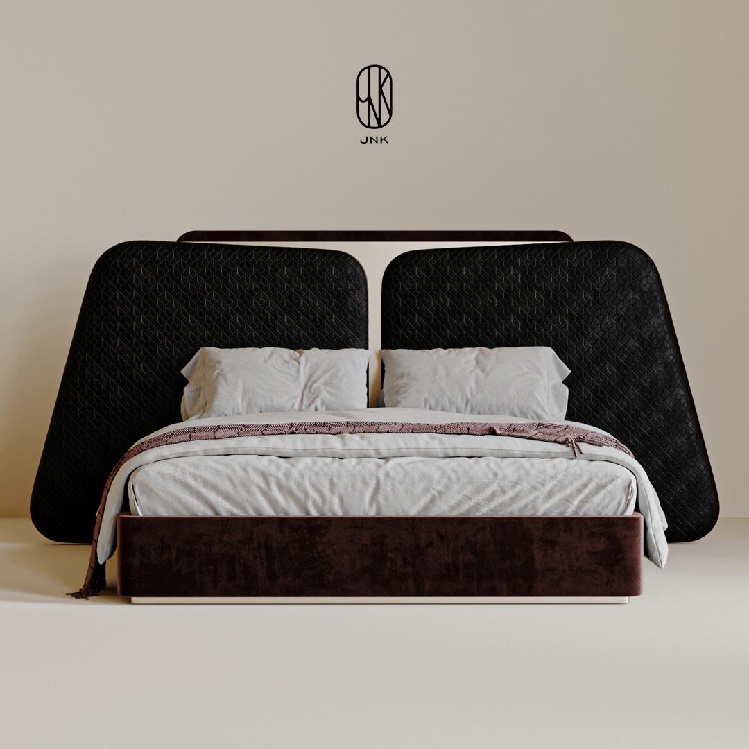 La tête de lit du Torres Bed est un élément distinctif, avec deux grands panneaux noirs inclinés à la surface texturée. 

Ces panneaux sont audacieux et attirent l'attention, avec un motif subtil qui ajoute de la profondeur à leur conception. Les