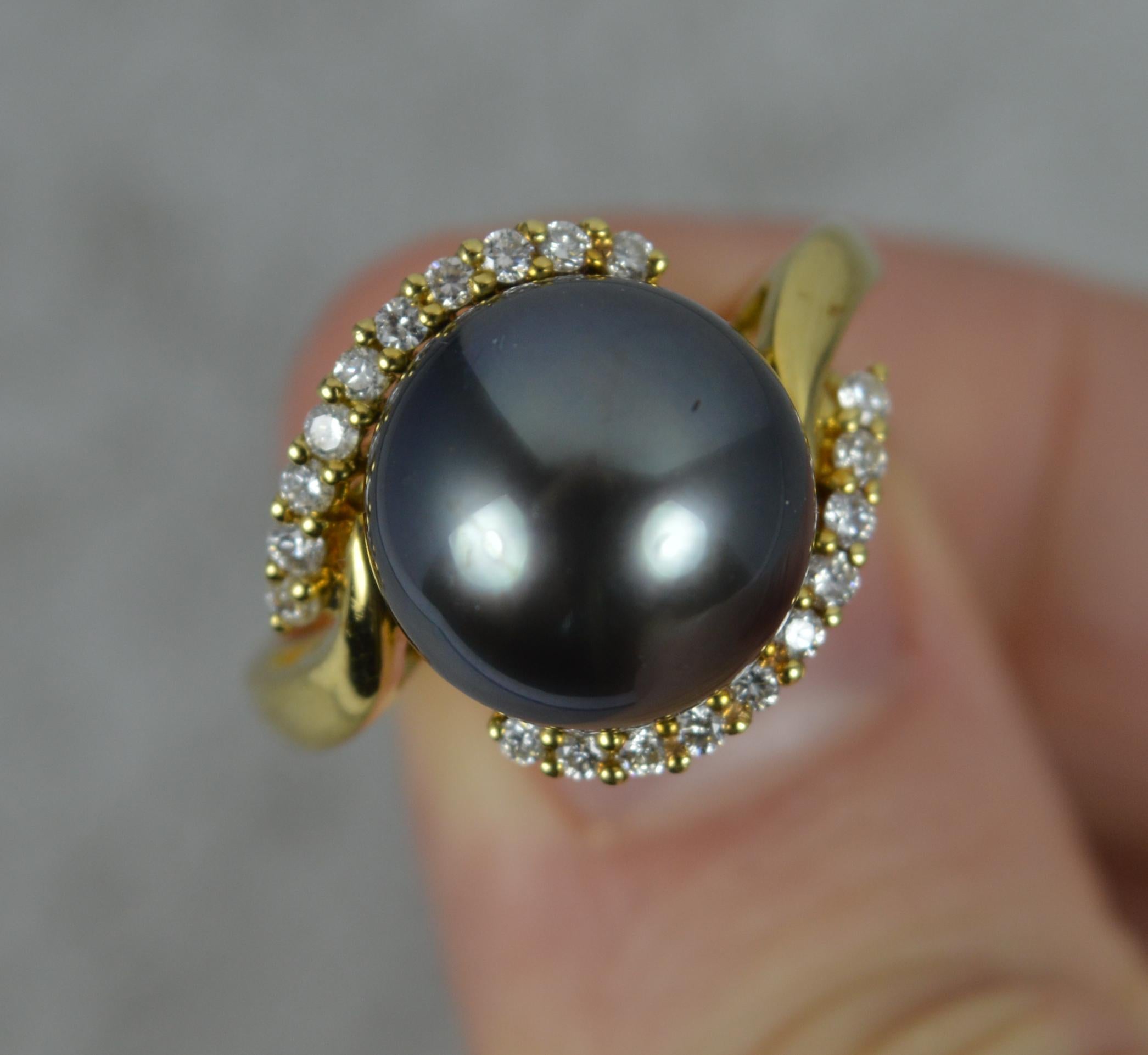 Striking Tahitian Pearl and Vs Diamond 18 Carat Gold Cluster Ring 1