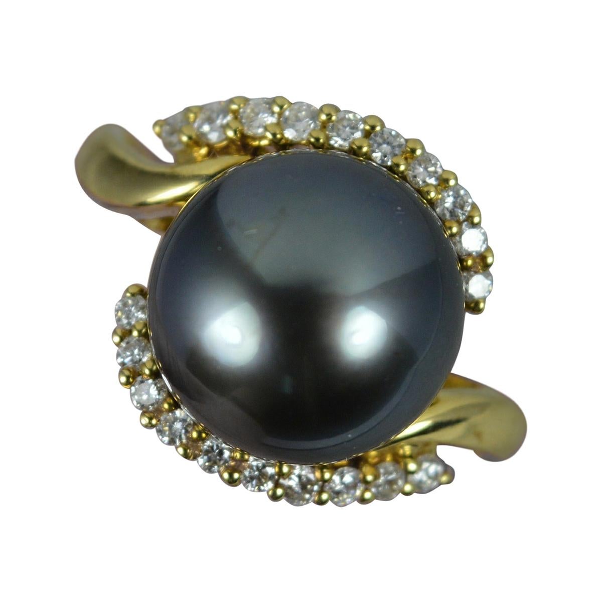Striking Tahitian Pearl and Vs Diamond 18 Carat Gold Cluster Ring