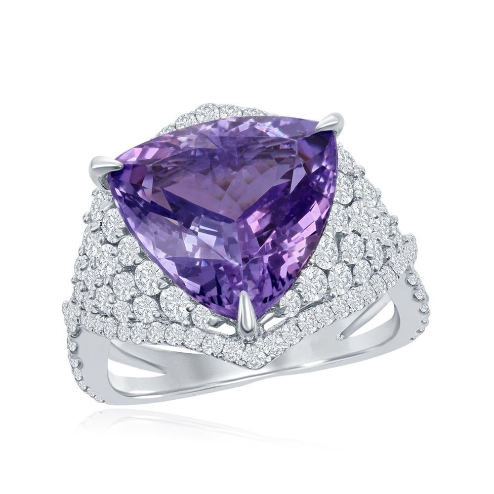 18k White Gold 7.91ct Violet Tanzanite and 1.94ct Diamond Ring  For Sale