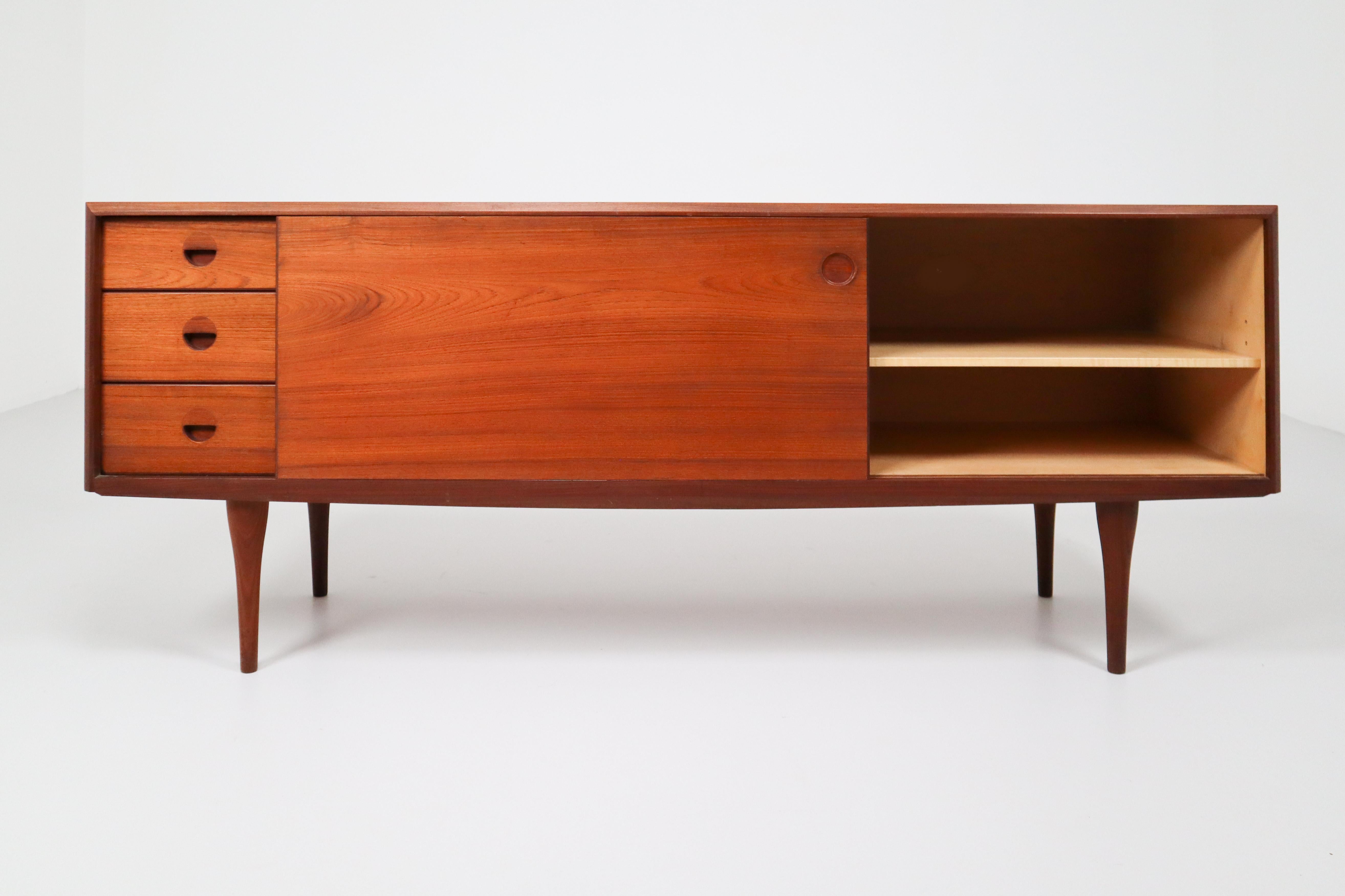 Striking Teak Sideboard/Credenza from the 1960s, Made in Denmark 2