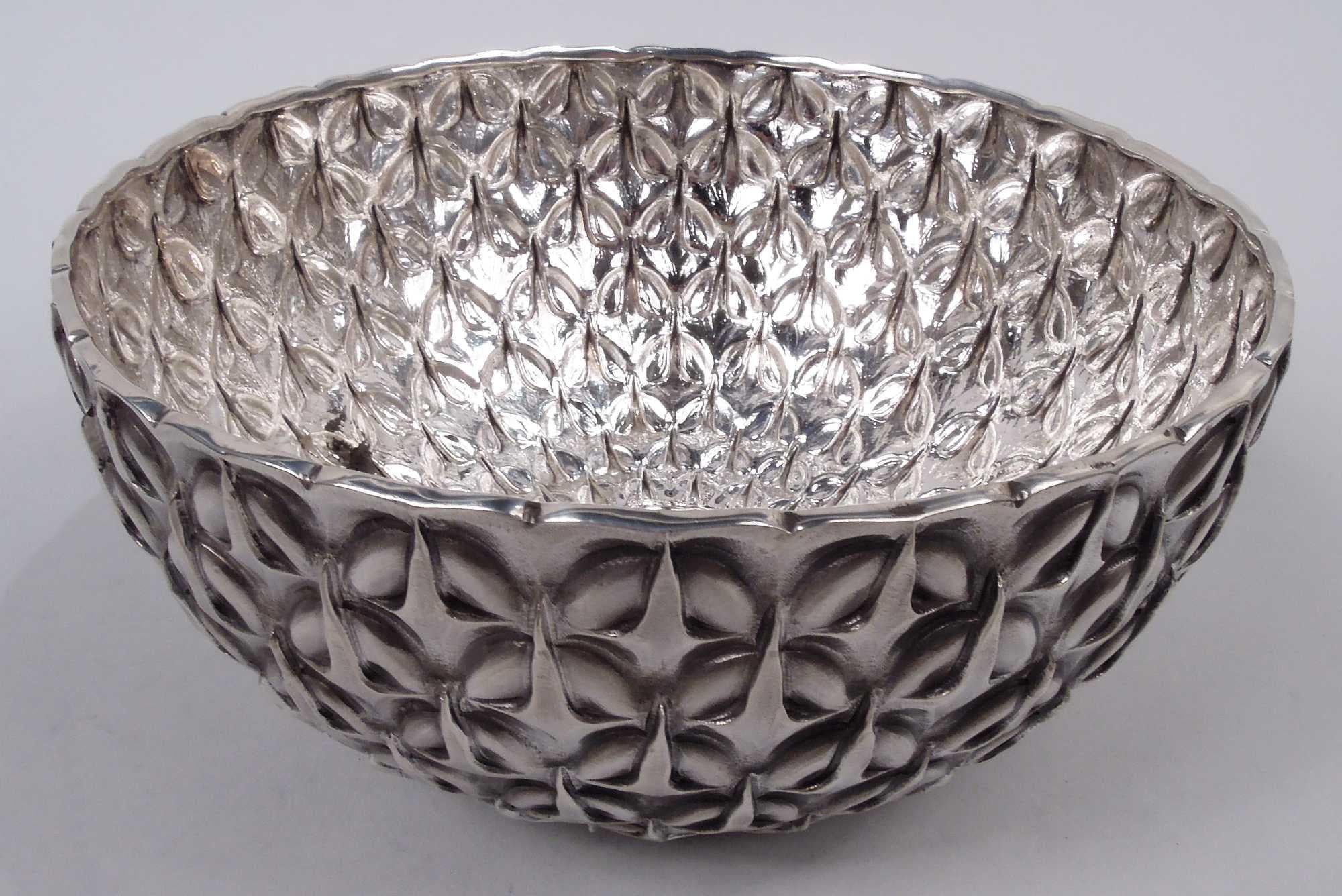 Mid-Century Modern Striking Tiffany Modern Classical Sterling Silver Bowl For Sale