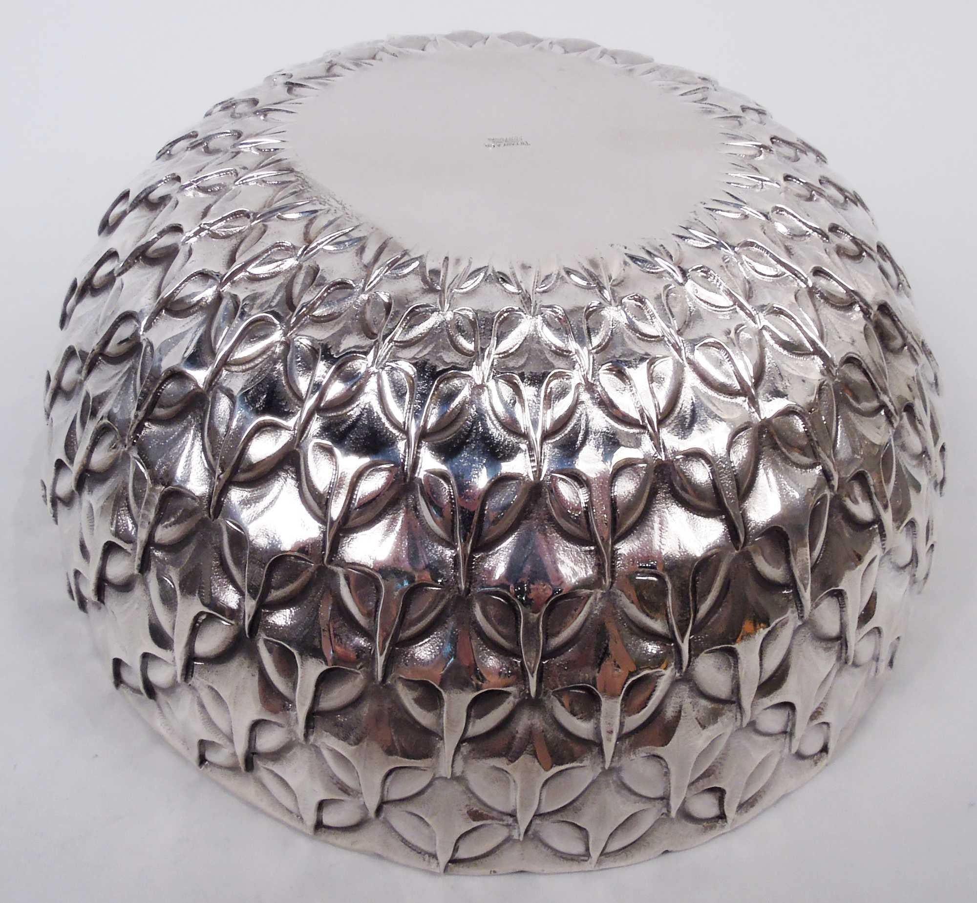 Striking Tiffany Modern Classical Sterling Silver Bowl For Sale 1