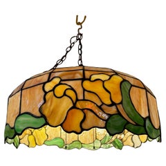 Lampadario in vetro piombato in stile Tiffany
