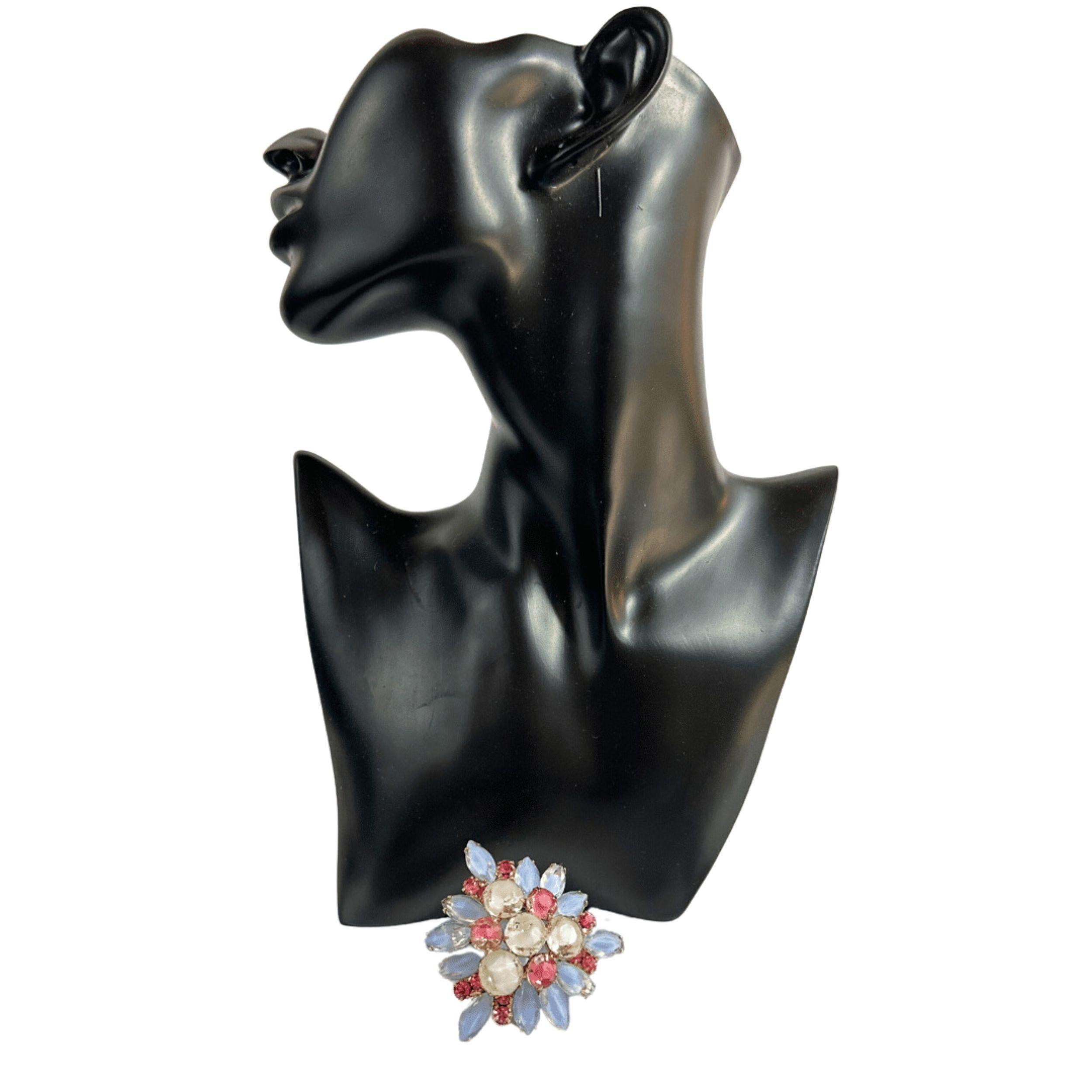 Women's Striking Unsigned Hobe Vintage White Blue & Pink Glass and Rhinestone Brooch Pin For Sale