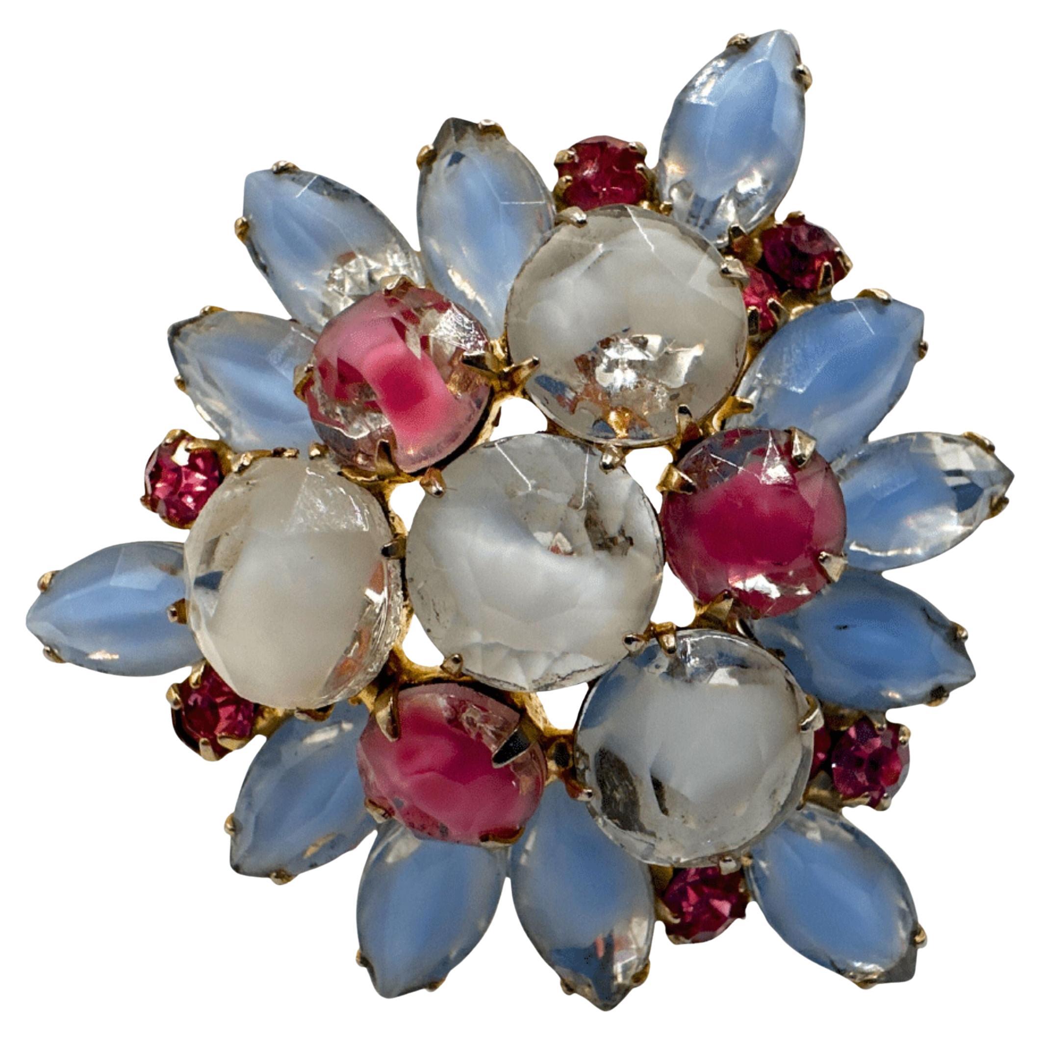 Striking Unsigned Hobe Vintage White Blue & Pink Glass and Rhinestone Brooch Pin For Sale