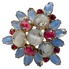Llamativo Alfiler Broche Vintage Hobe Blanco Azul y Rosa de Cristal y Pedrería