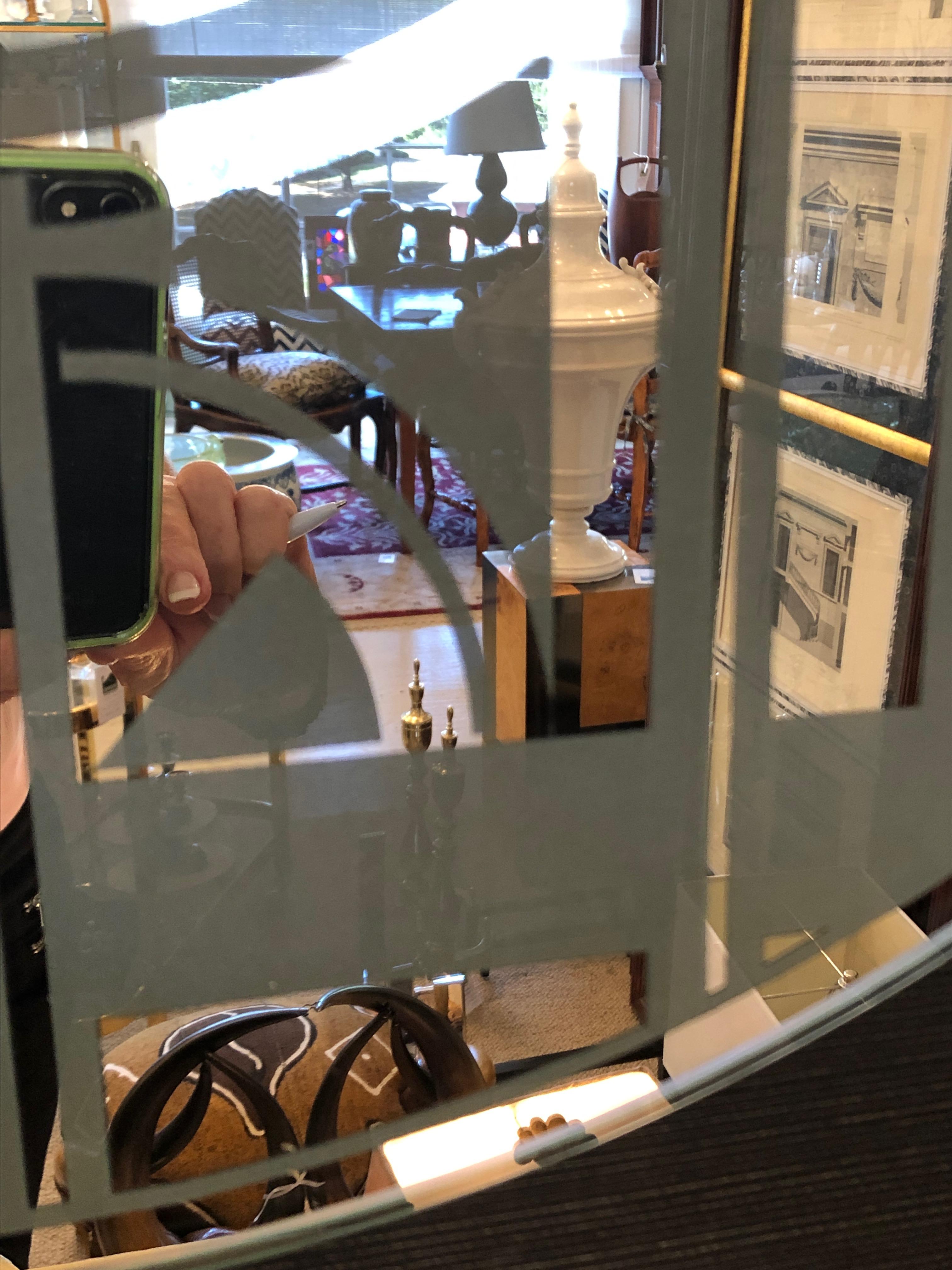 Miroir rond Art Déco Vintage Excellent état - En vente à Hopewell, NJ