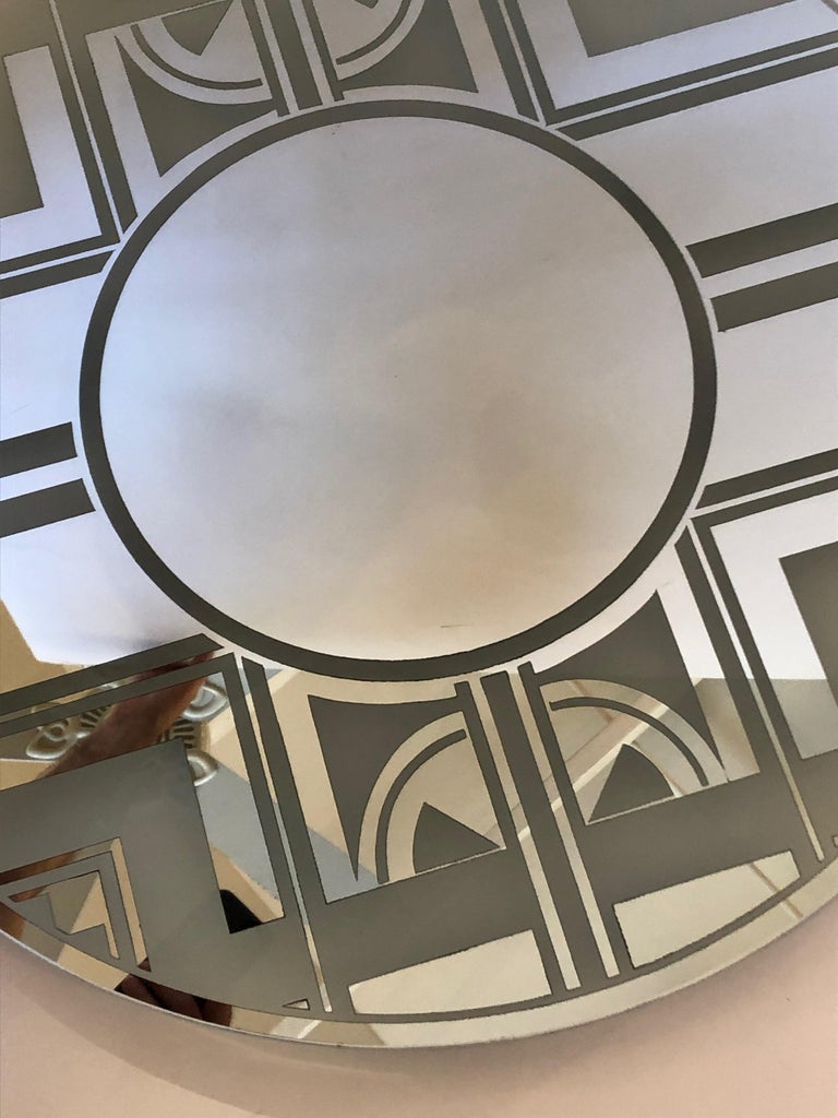 Striking Vintage Art Deco Round Mirror For Sale at 1stDibs