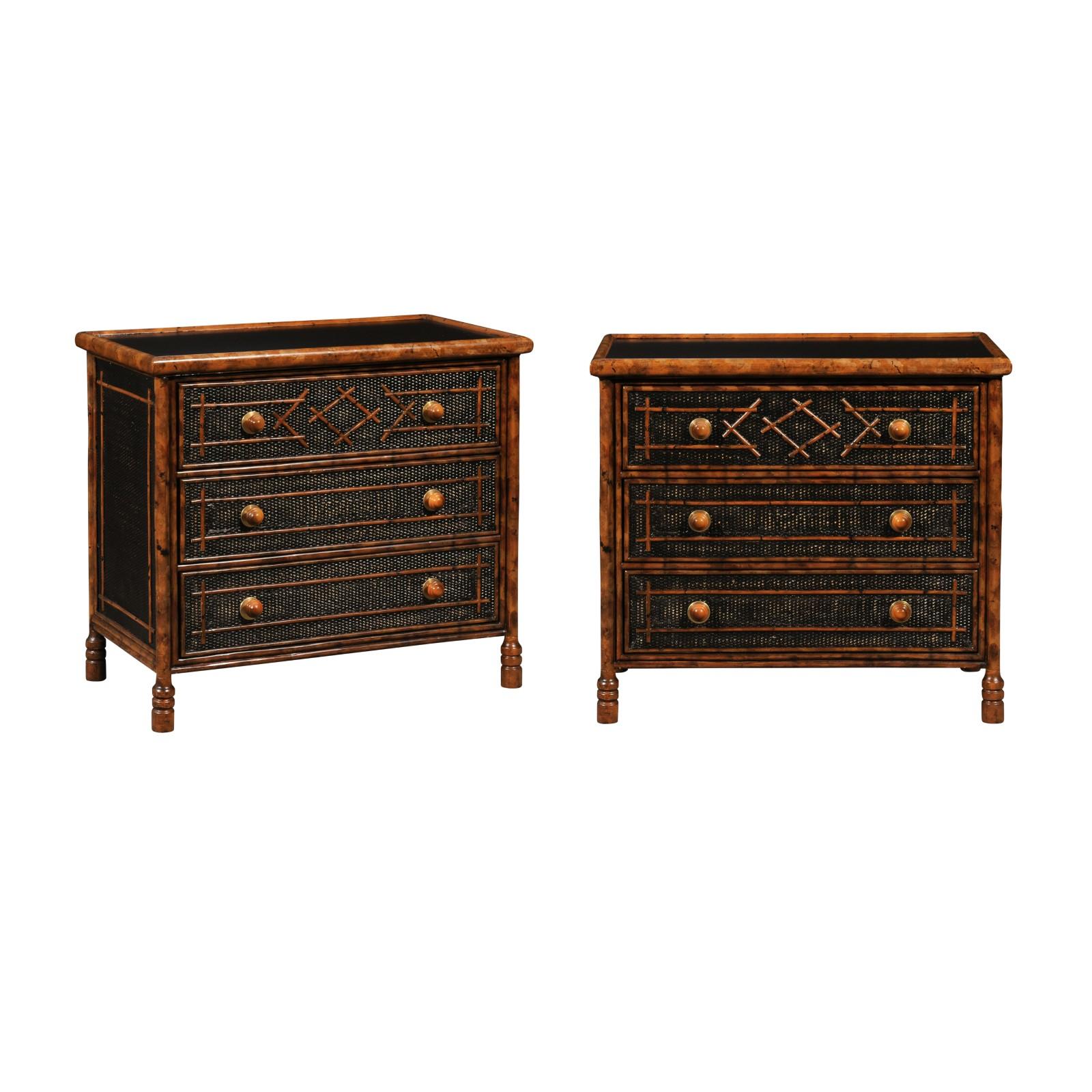 Strepitosa cassapanca di bambù in rattan British Colonial d'epoca - Coppia disponibile in vendita 6