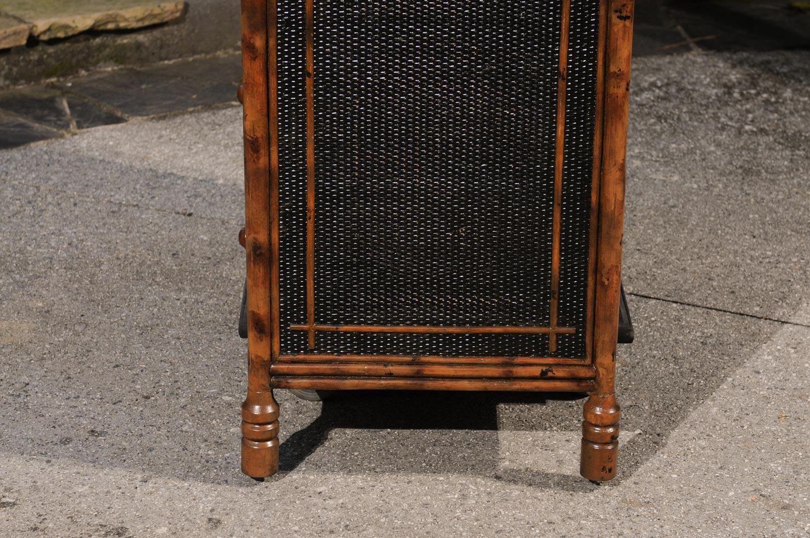 Strepitosa cassapanca di bambù in rattan British Colonial d'epoca - Coppia disponibile in vendita 1