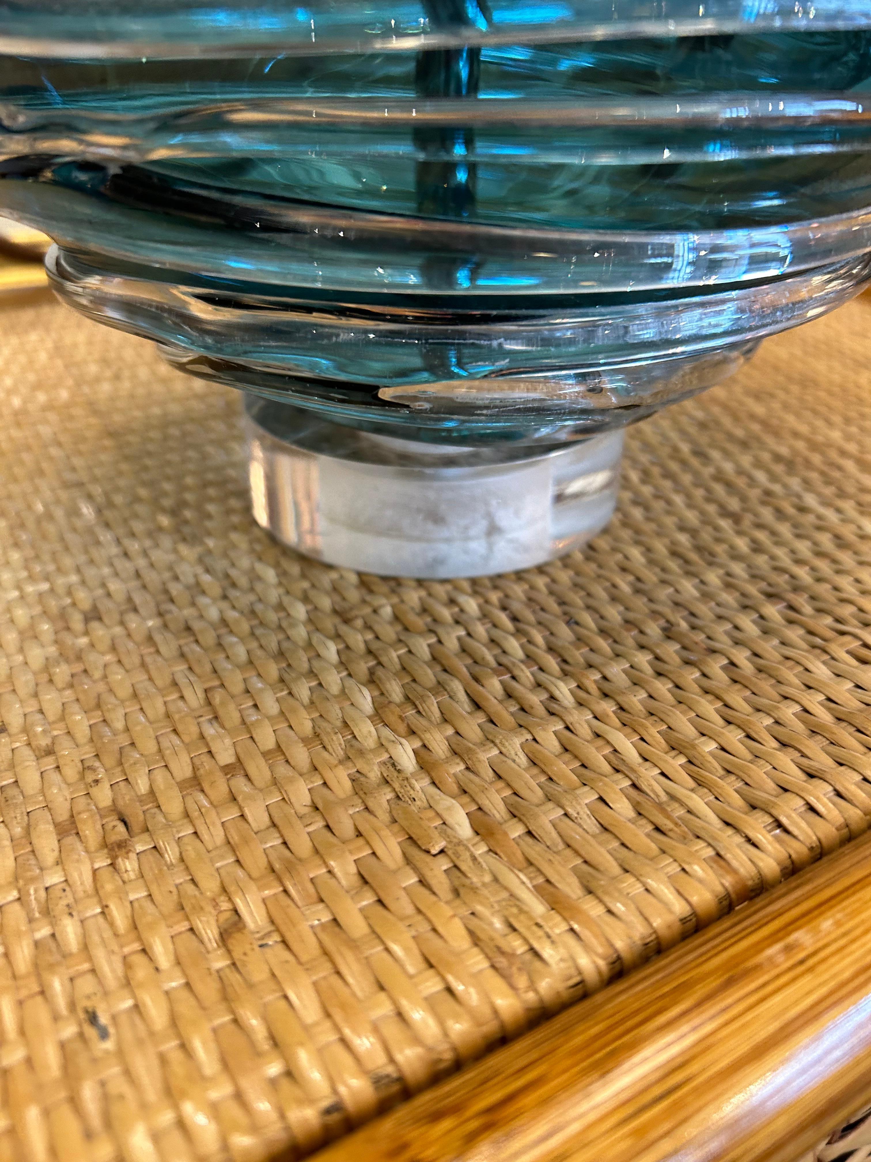Striking William Yeoward Designer Art Glass Alfie Jade Table Lamp In Excellent Condition For Sale In Hopewell, NJ