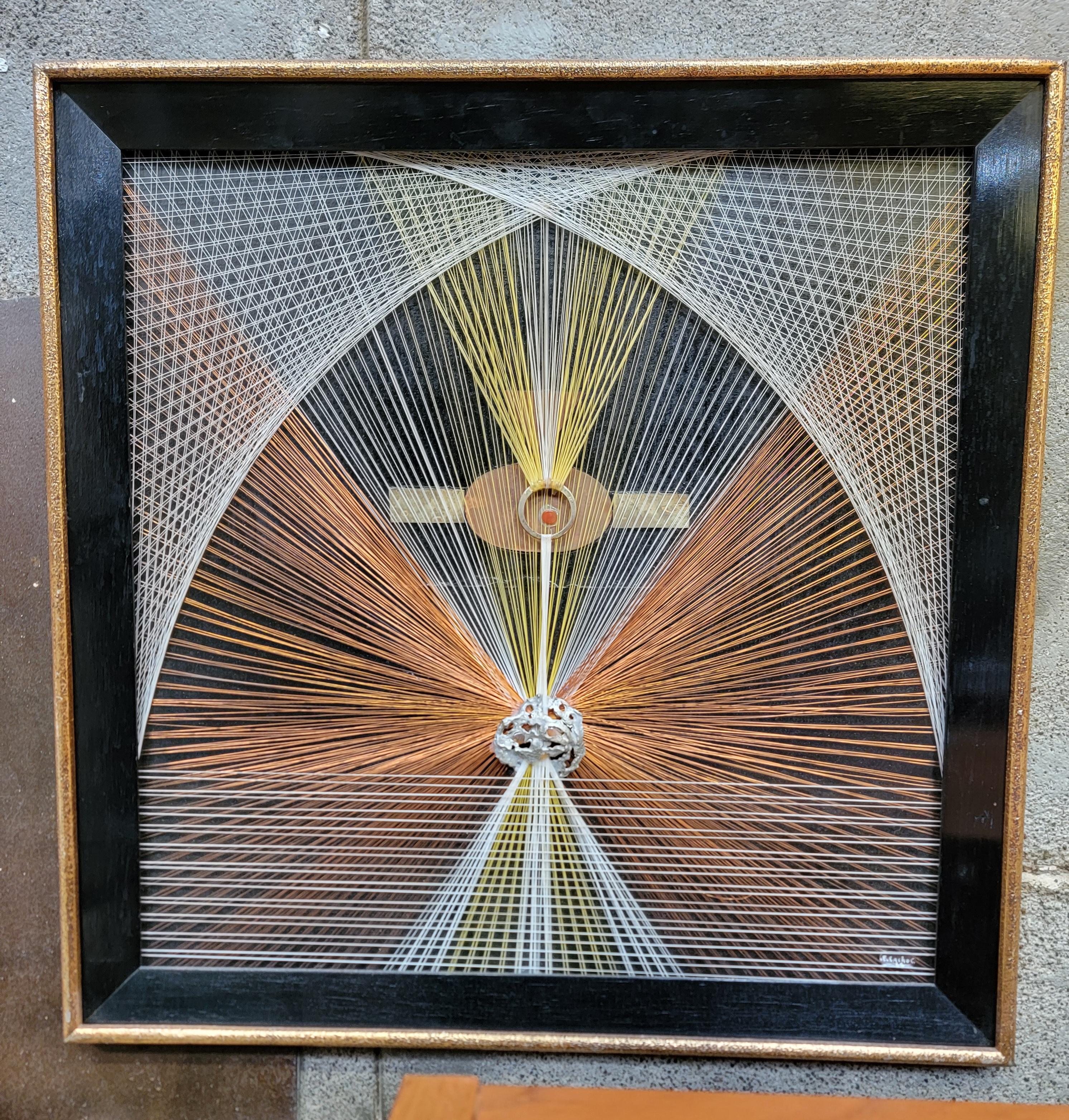 String Art Wanddekoration aus Kupfer und Messing, signiert im Angebot 4