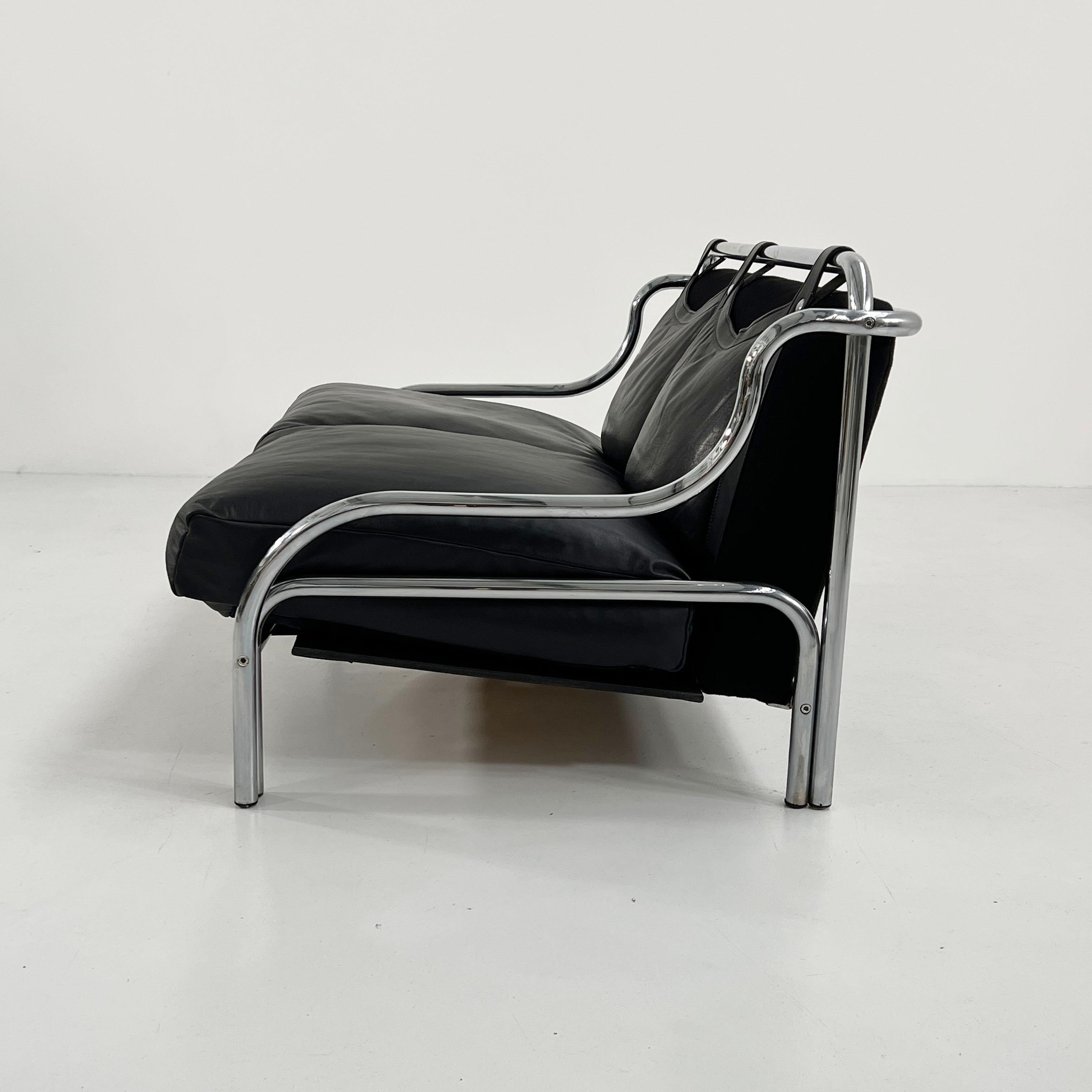 Metal Stringa 2-seater Leather Sofa by Gae Aulenti for Poltronova, 1960s For Sale