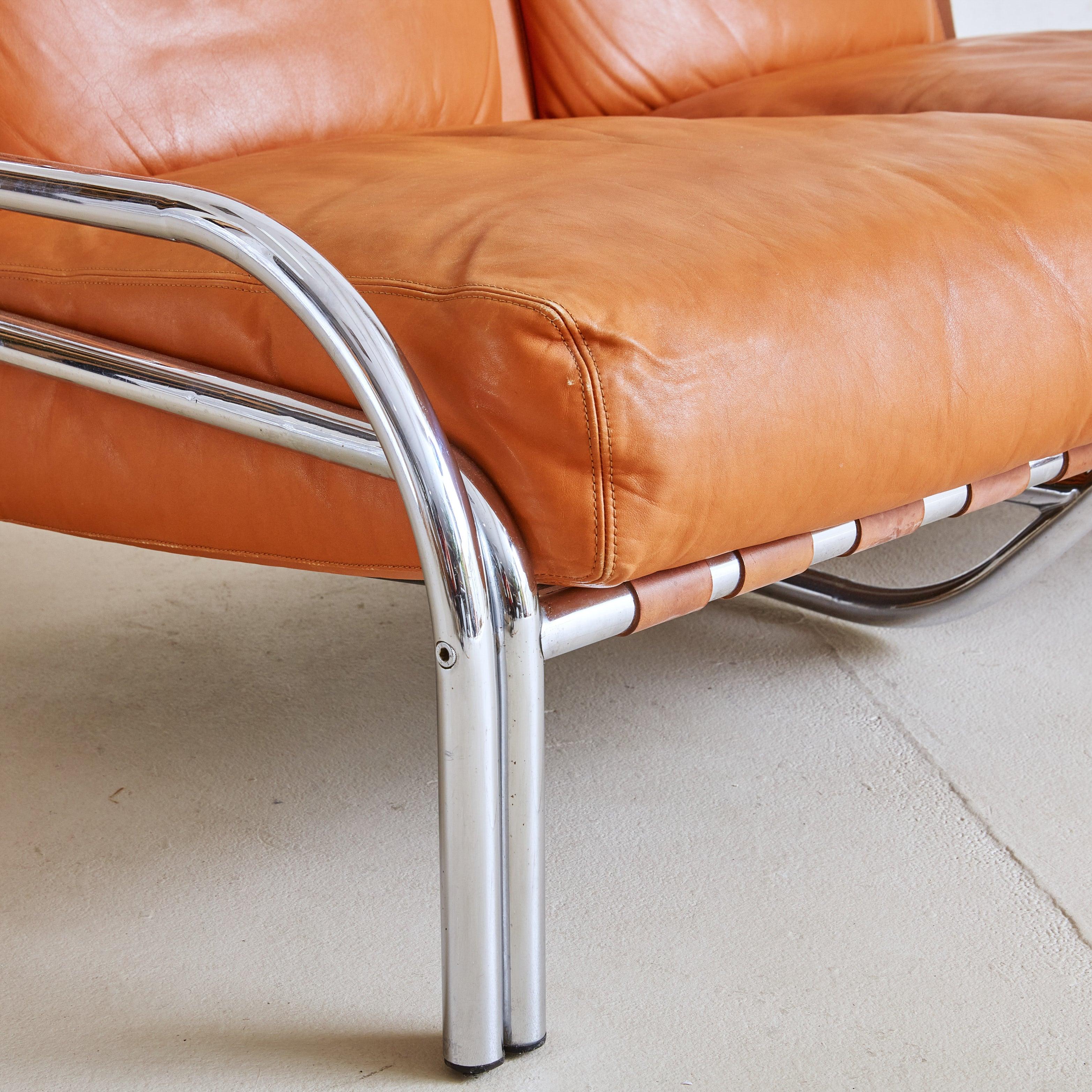 Milieu du XXe siècle Loveseat Stringa cognac + chrome de Gae Aulenti pour Poltronova en vente