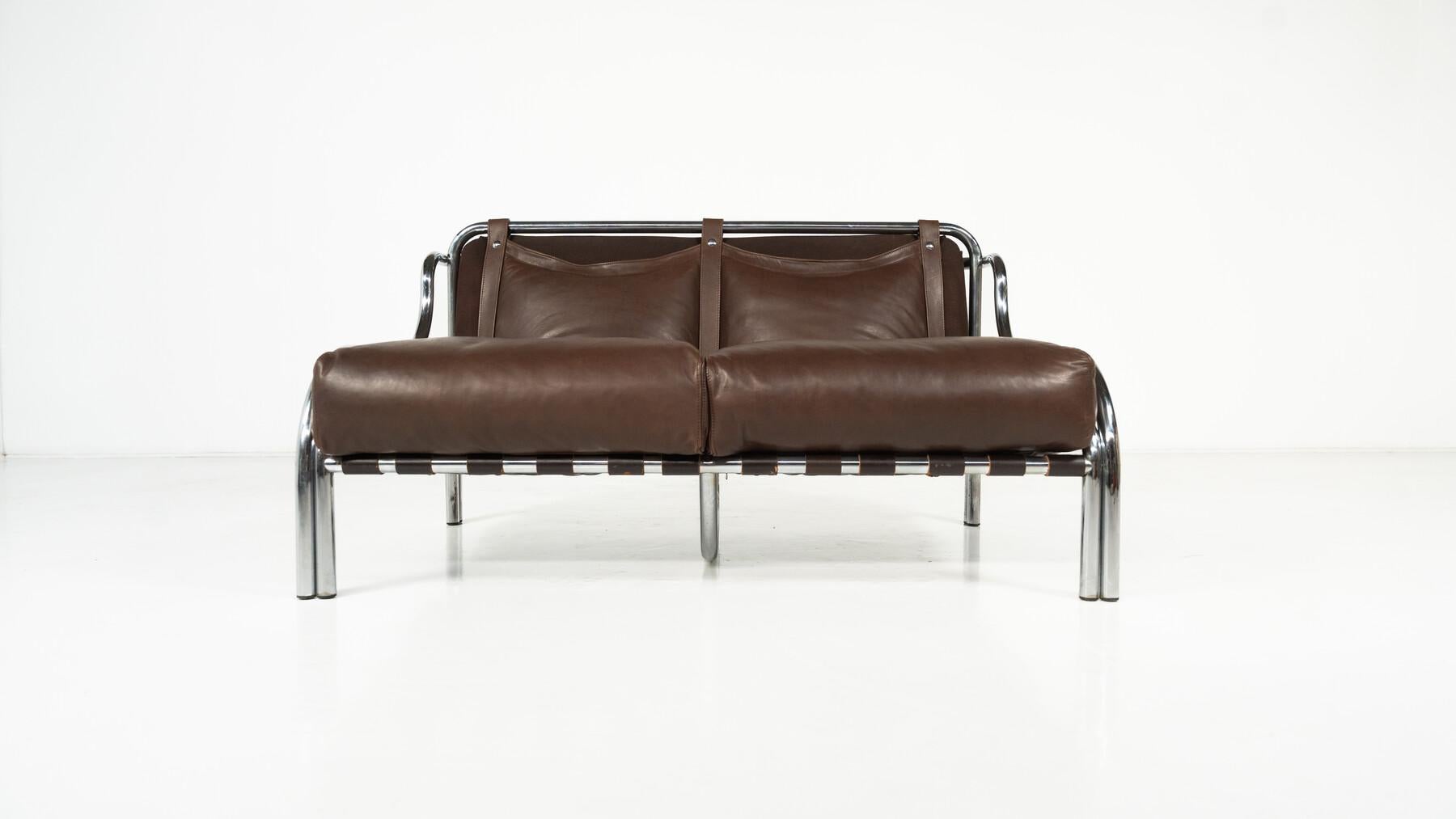 Stringa Sofa by Gae Aulenti, italy, 1962 - New Leather Upholstery im Angebot 4
