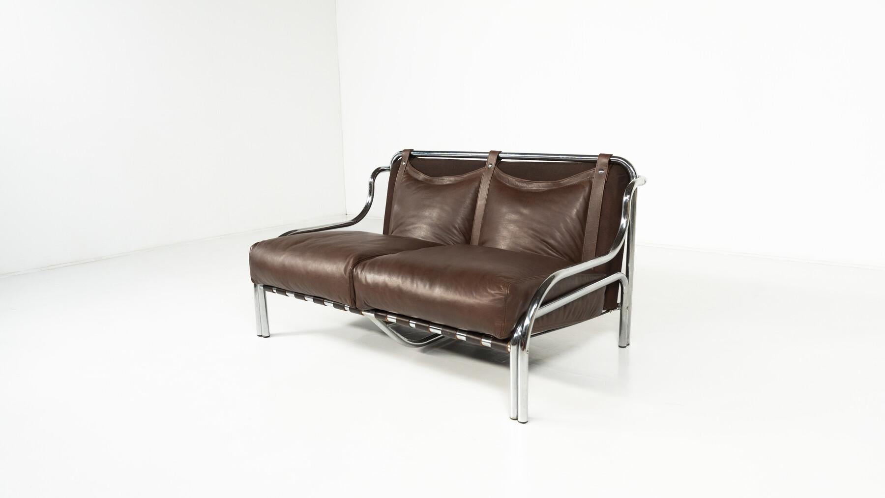 Stringa Sofa by Gae Aulenti, italy, 1962 - New Leather Upholstery im Angebot 11