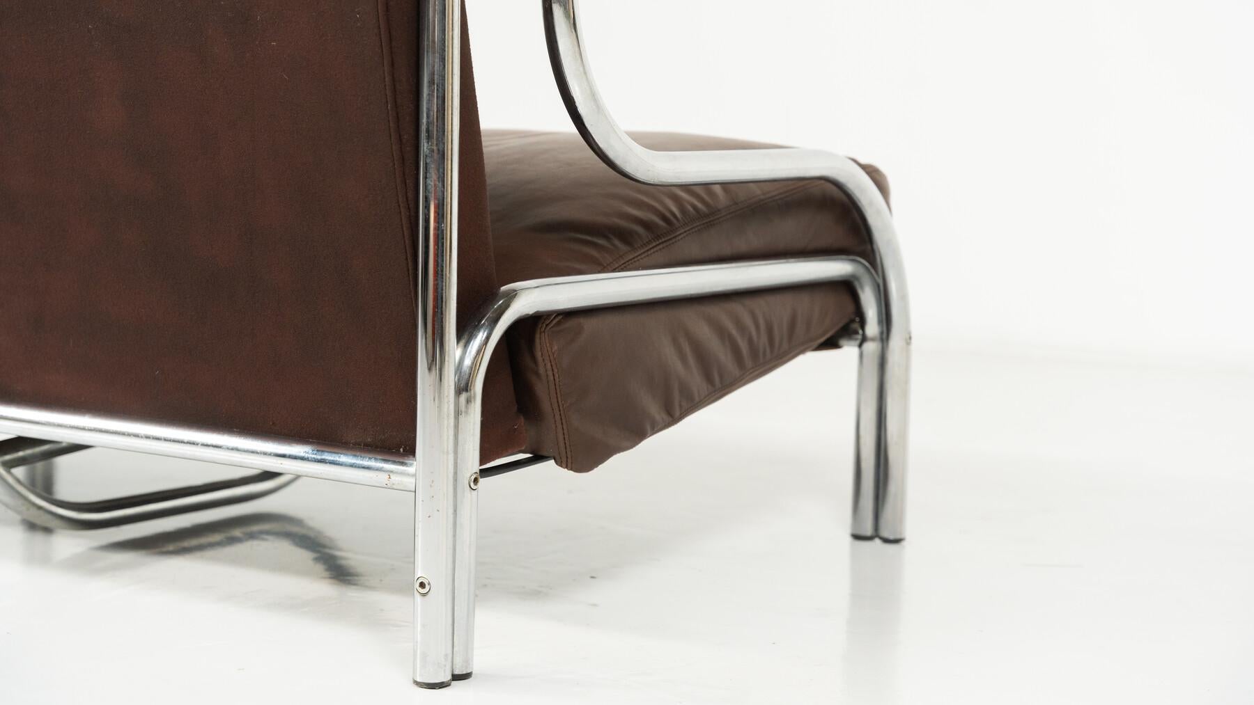 Stringa Sofa by Gae Aulenti, italy, 1962 - New Leather Upholstery im Zustand „Gut“ im Angebot in Brussels, BE