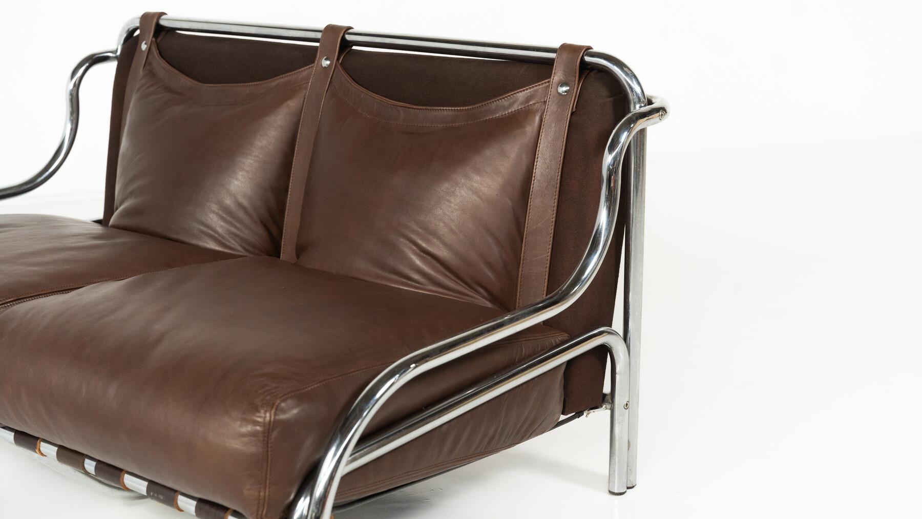 Stringa Sofa by Gae Aulenti, italy, 1962 - New Leather Upholstery im Angebot 1