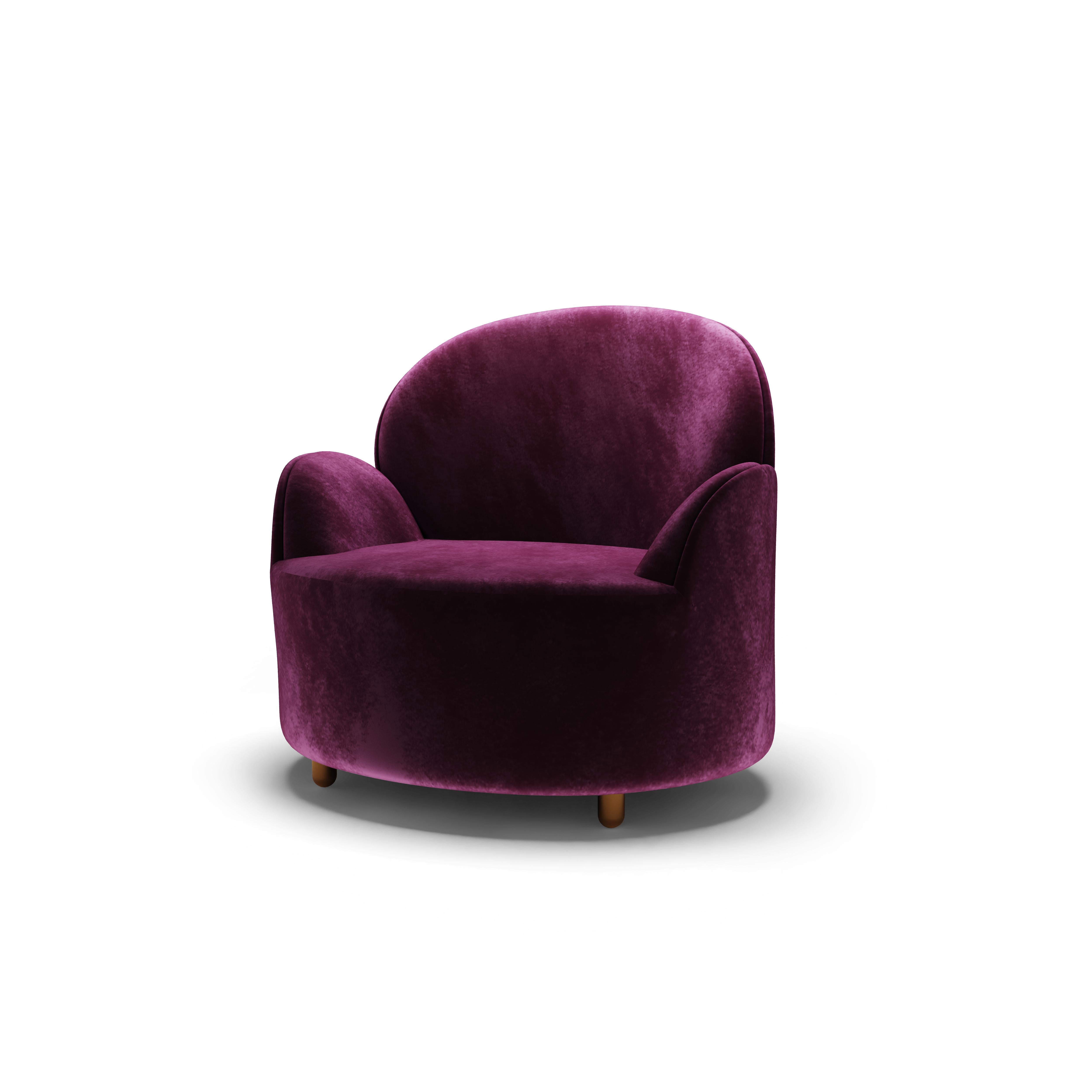 Strings armchair plum is an elegant single-seater that can be used on its own or with the Strings Sofa. Designed by Nika Zupanc is an elegant and ergonomically perfect armchair, with gorgeous curves.

The word strings evokes a vision of lightness