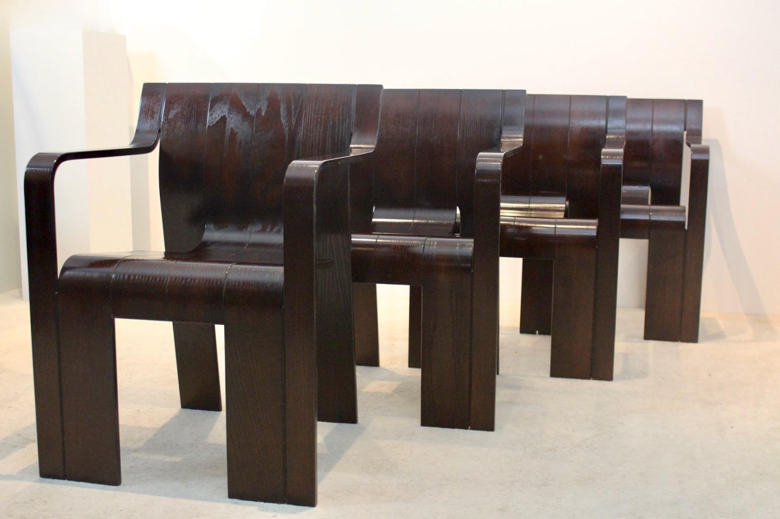 Chaises 'Strip' avec accoudoirs en bois de frêne brun foncé par Gijs Bakker pour Castelijn en vente 3