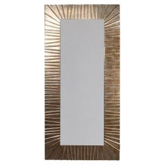 Specchio da parete Strip Large Rectangular Grooved Silver-Leaf in legno di Spini Firenze