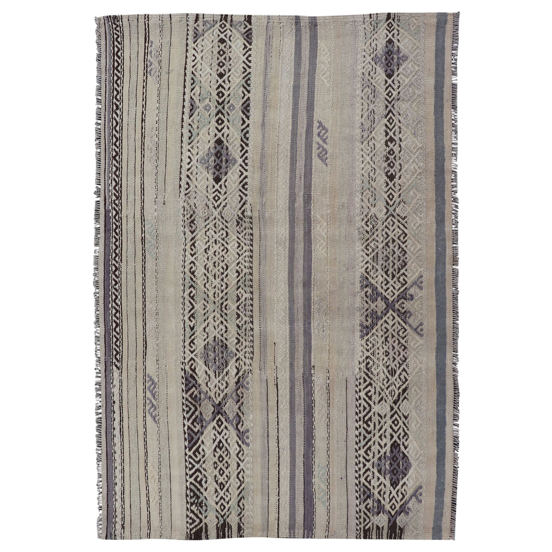 Türkischer Vintage-Flachgewebe-Teppich im Streifendesign in den Farben Grau, Brown und Lavendel
