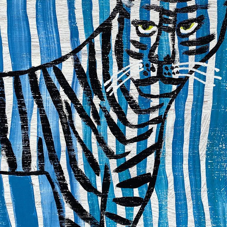Stripe Folk Art Tiger Painting in Blue and Black on Wood In Excellent Condition For Sale In Oklahoma City, OK