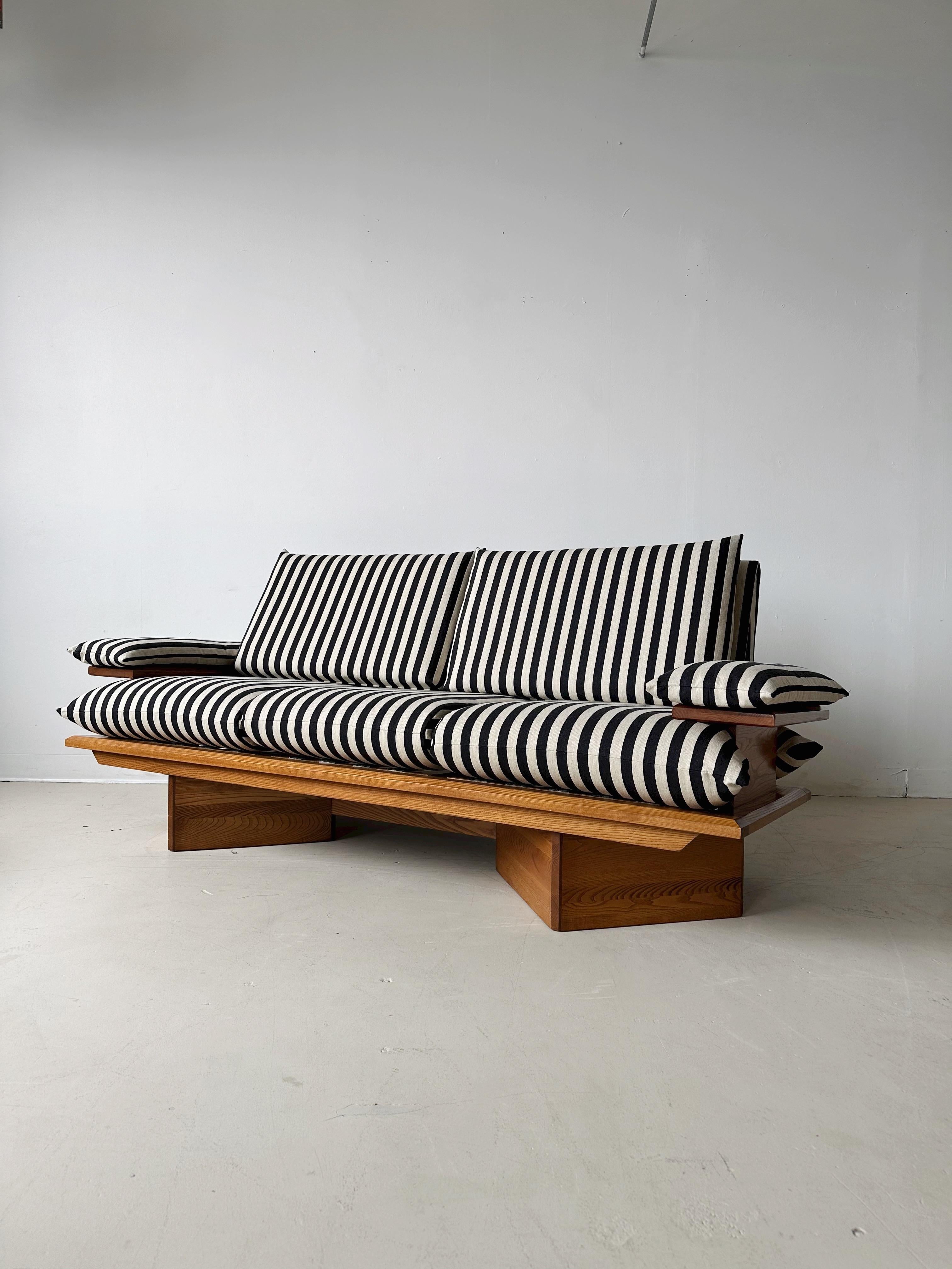 20th Century Striped 3 Seater Sofa with Pine Frame For Sale