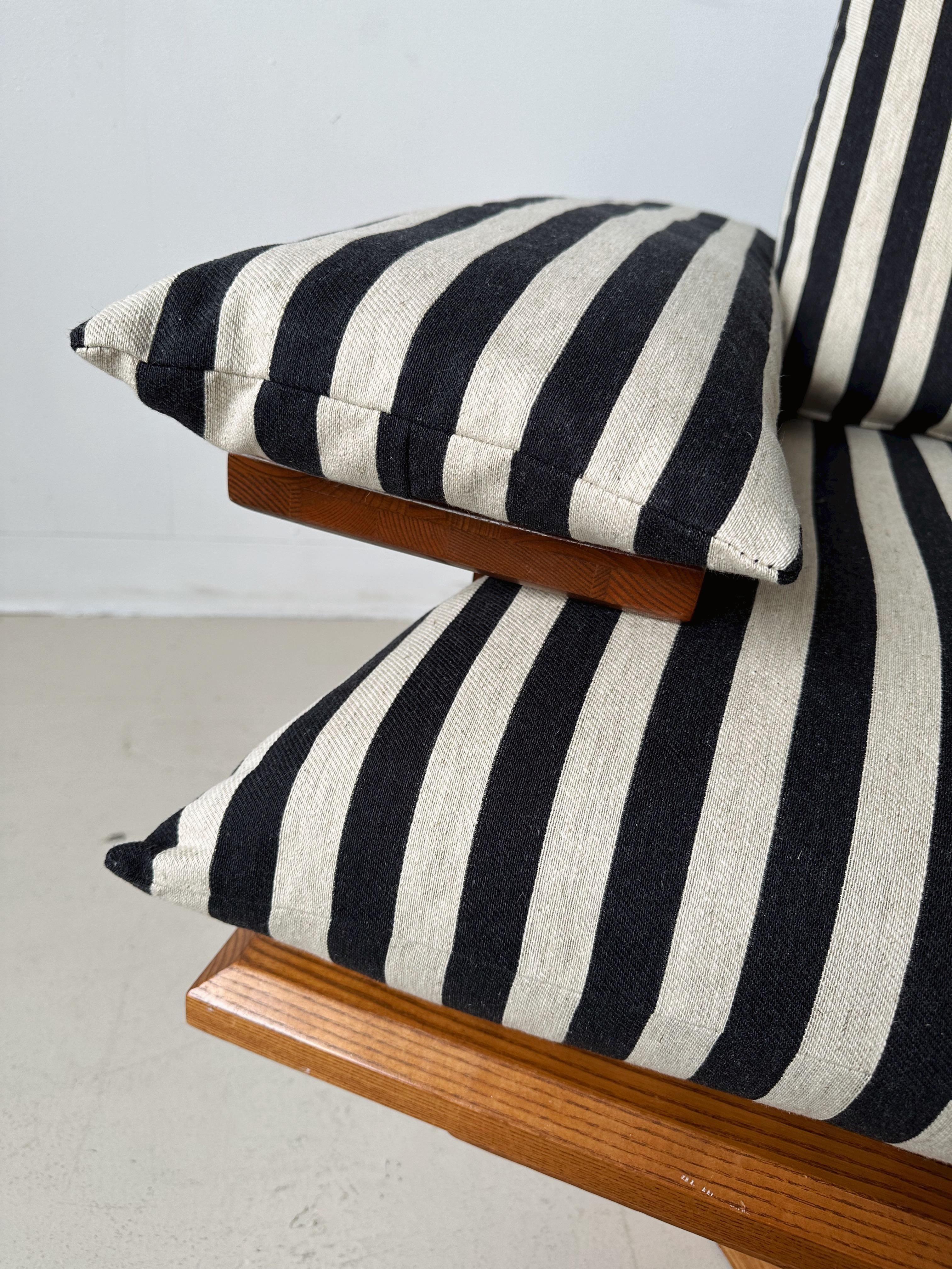 Striped 3 Seater Sofa with Pine Frame For Sale 1
