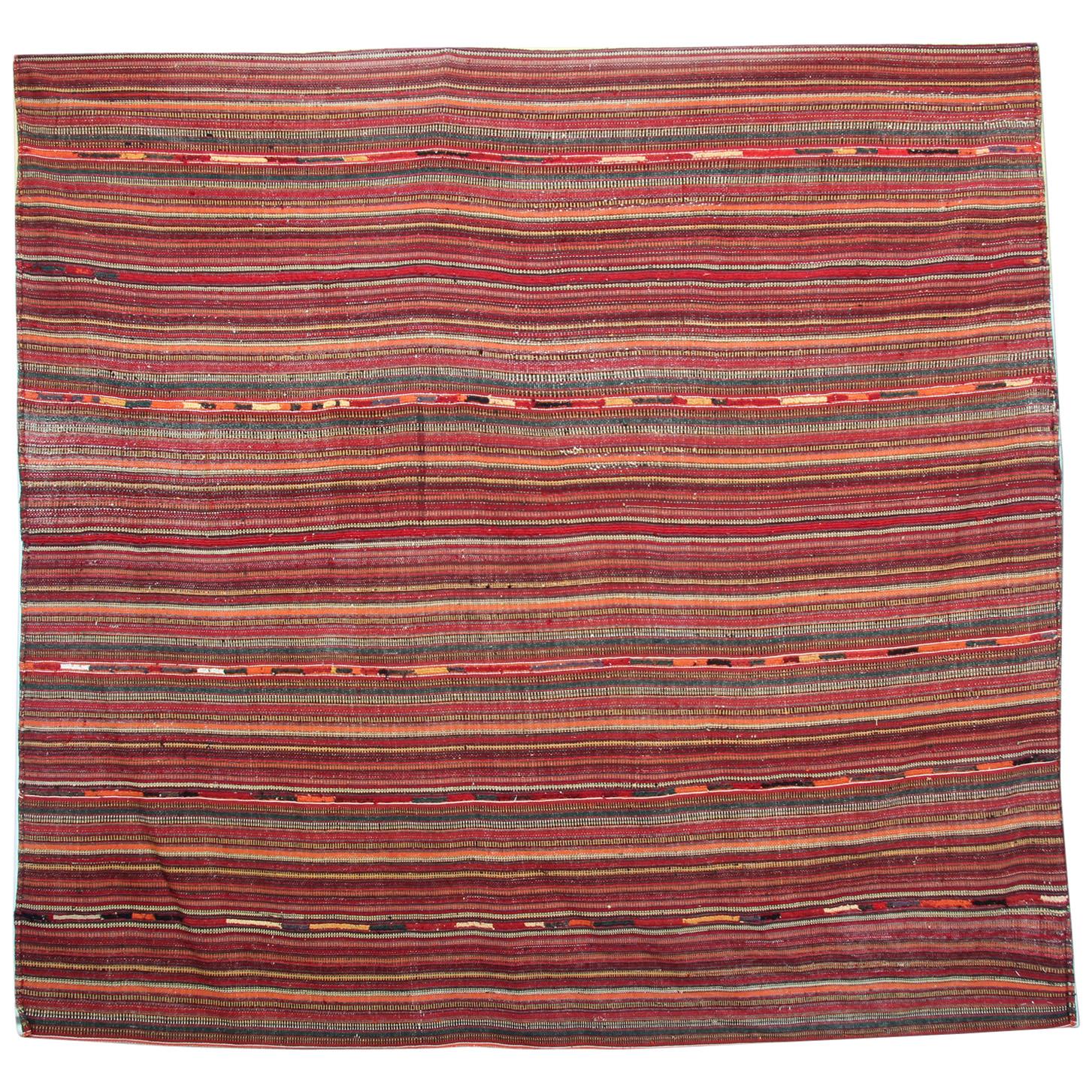 Gestreifte antike Teppiche aus Aserbaidschanischer Wolle Jajim Handgefertigter Teppich Textil im Angebot