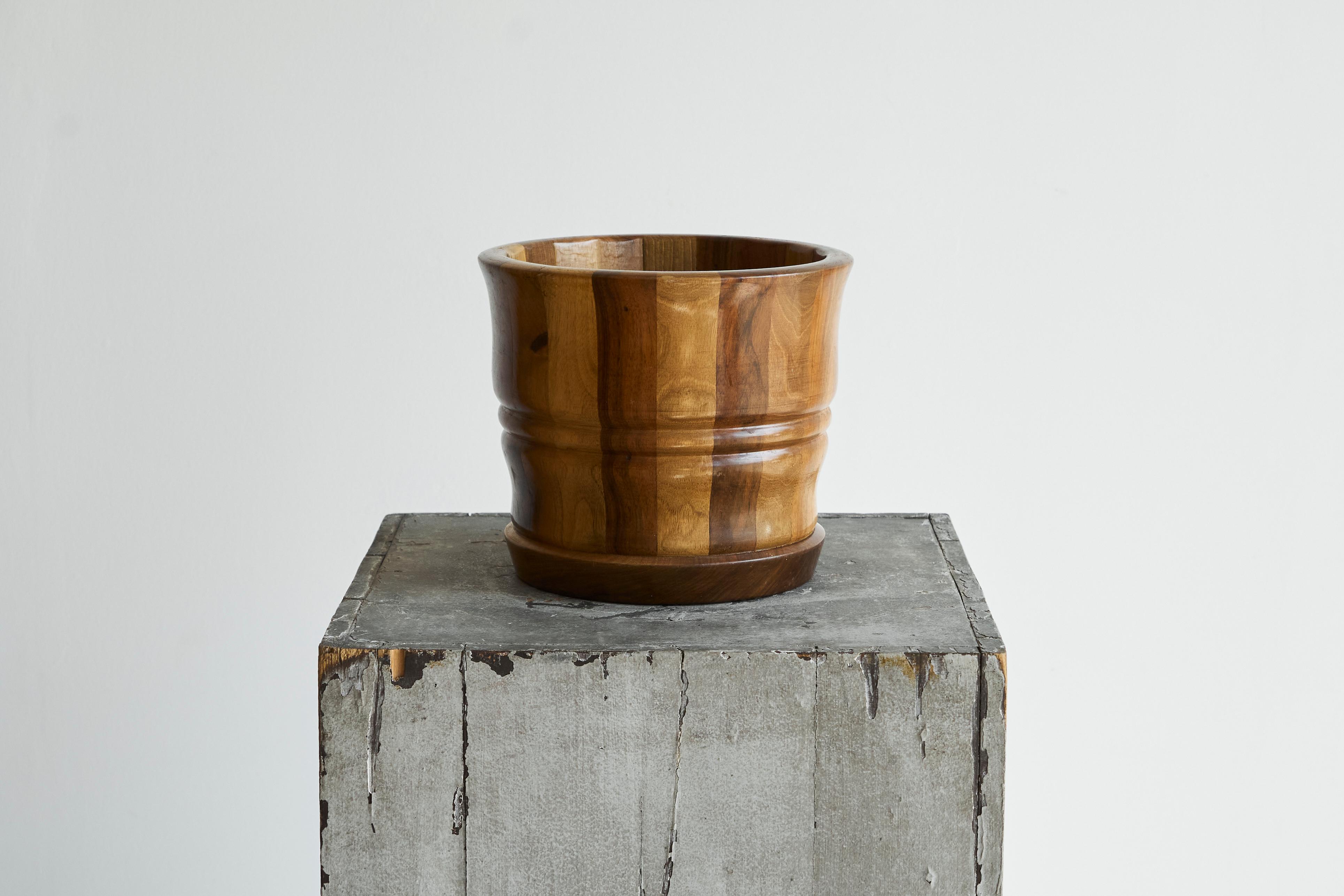 Striped Antique Vase in Solid Wood 19th Century For Sale 1