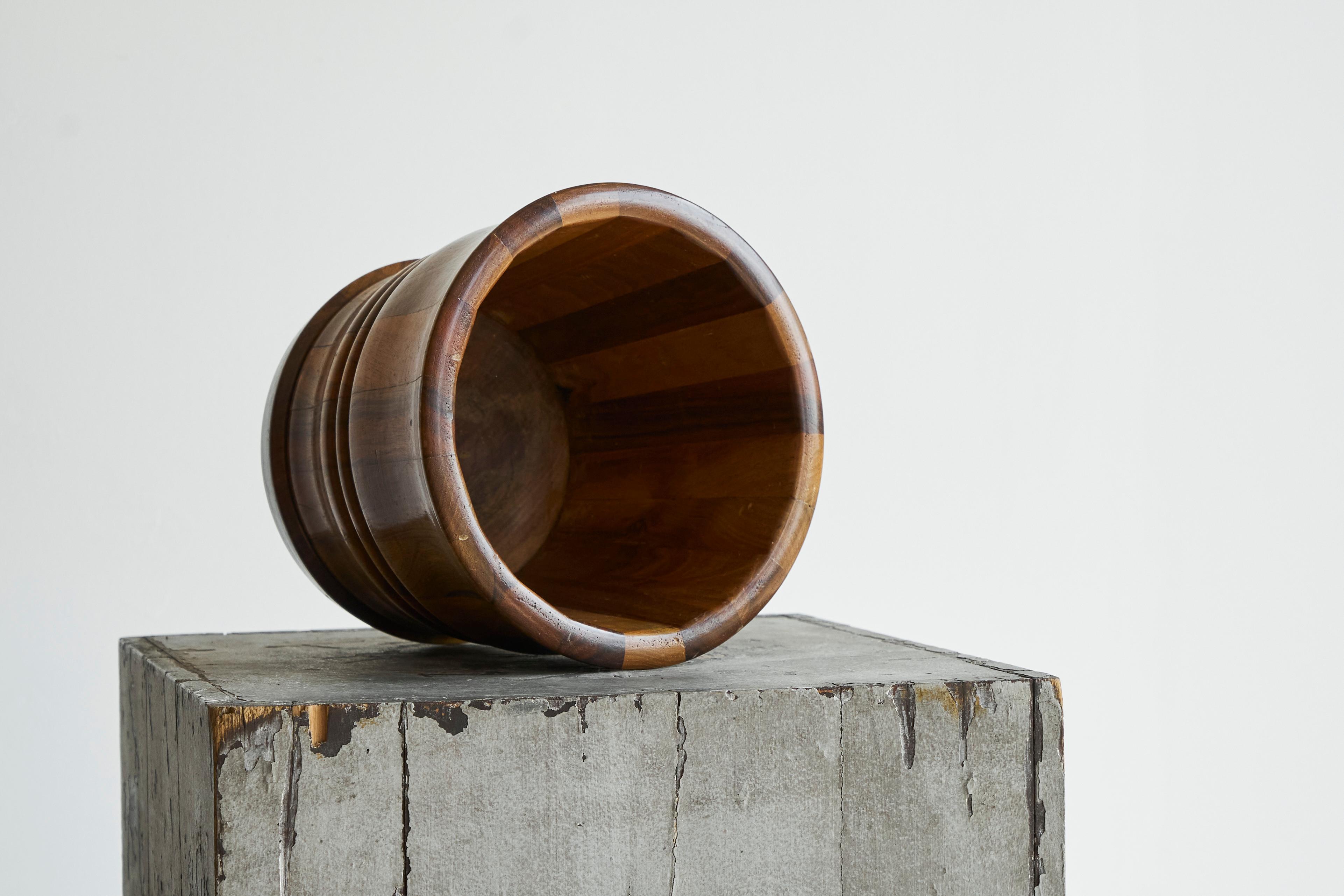 Striped Antique Vase in Solid Wood 19th Century For Sale 3